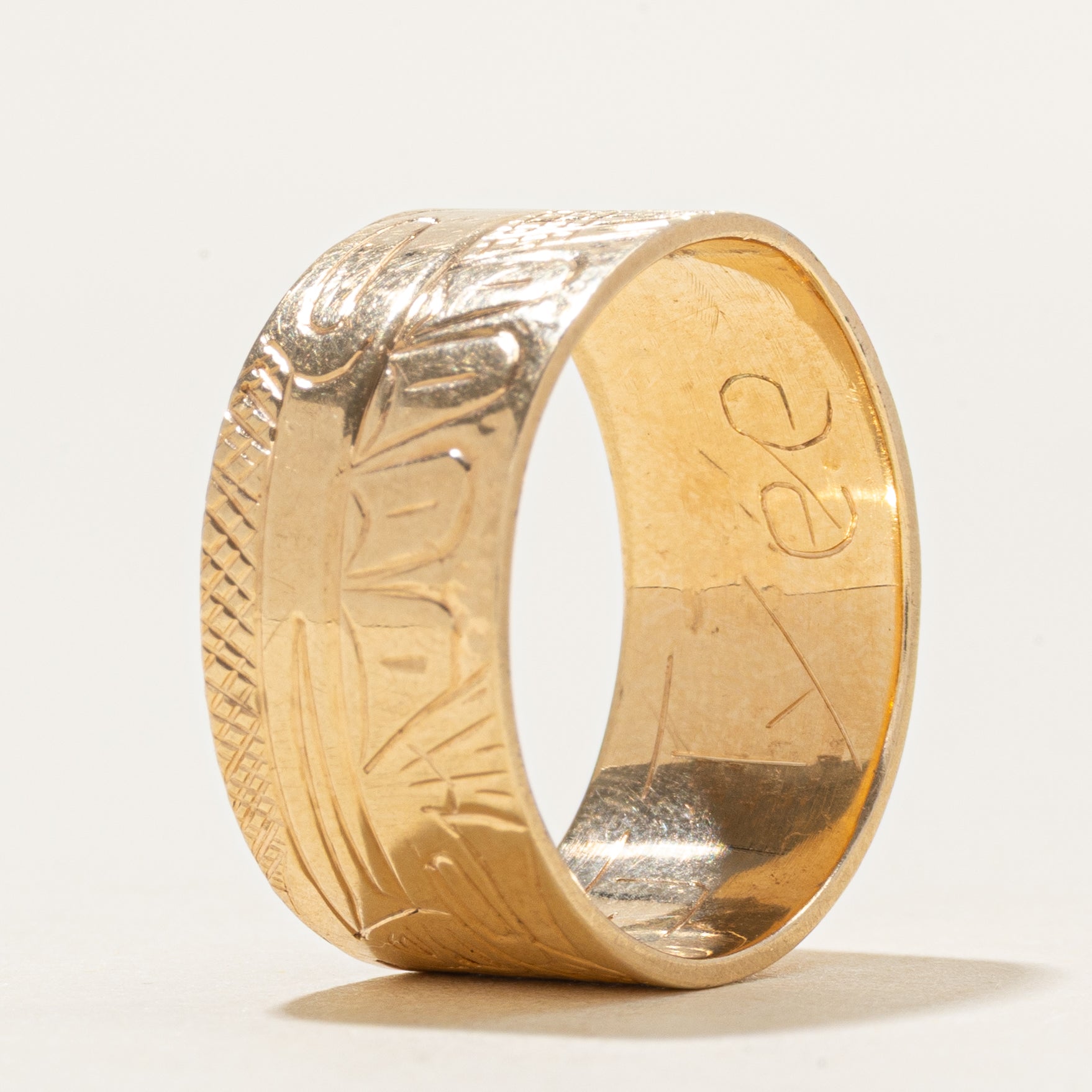 'Thunderbird' 14K Indigenous Hand Carved Yellow Gold Band | 9.75mm | SZ 9