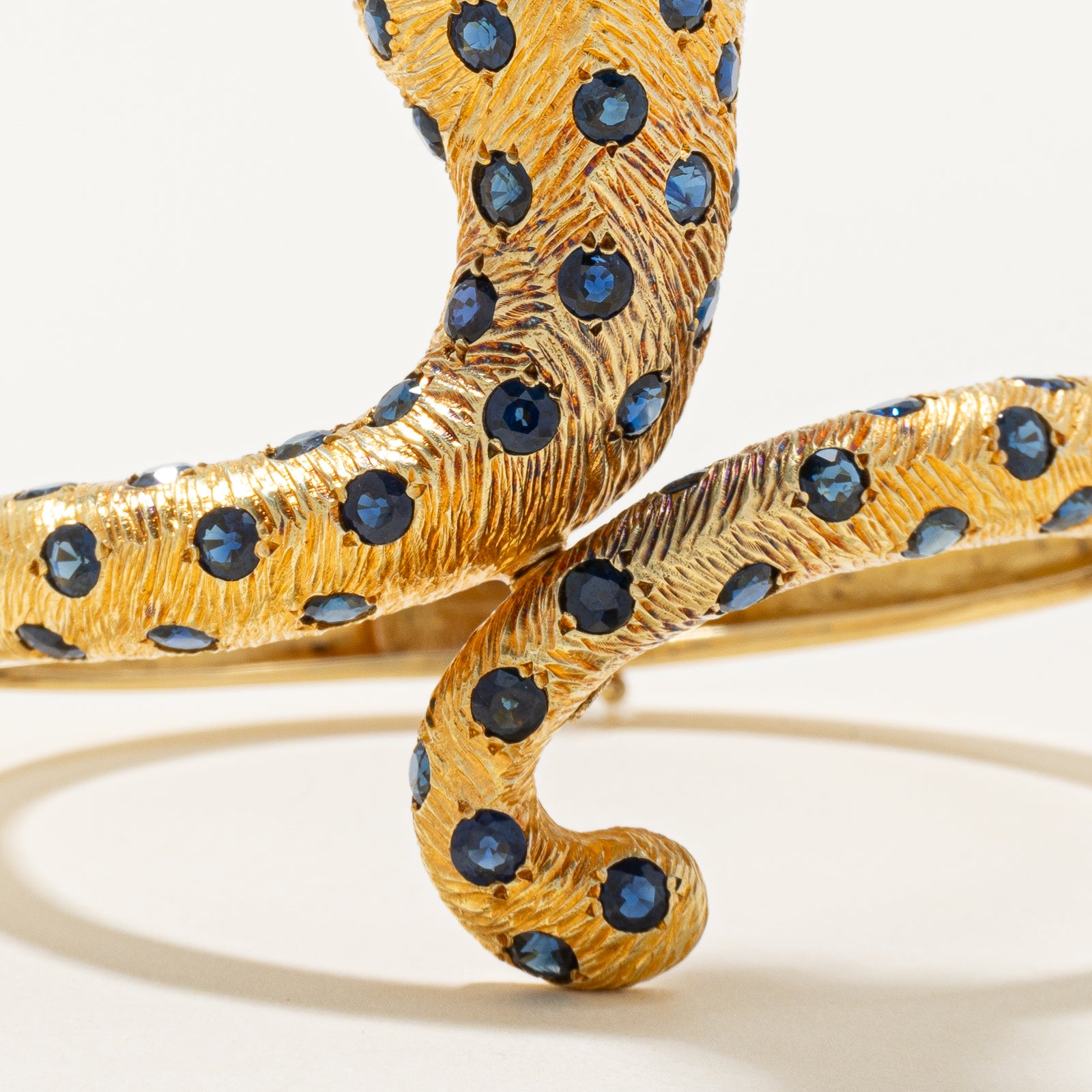 'Maramenos & Pateras' Sapphire, Diamond & Pink Sapphire Panther Bracelet | 8.29ctw | 1.30ctw | 6.5"