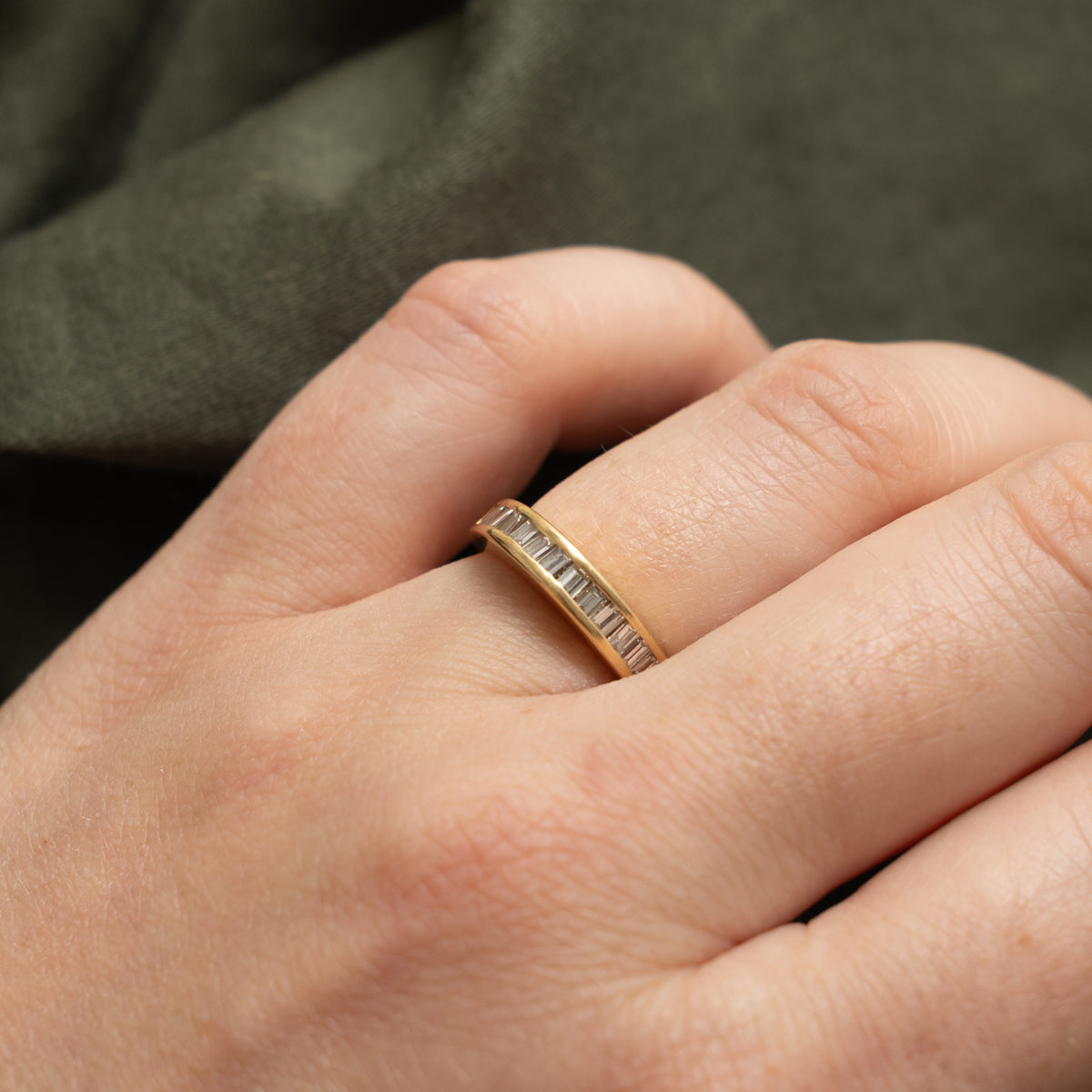 18k Semi Eternity Baguette Cut Diamond Band | 0.35ctw | 4mm | SZ 5.25