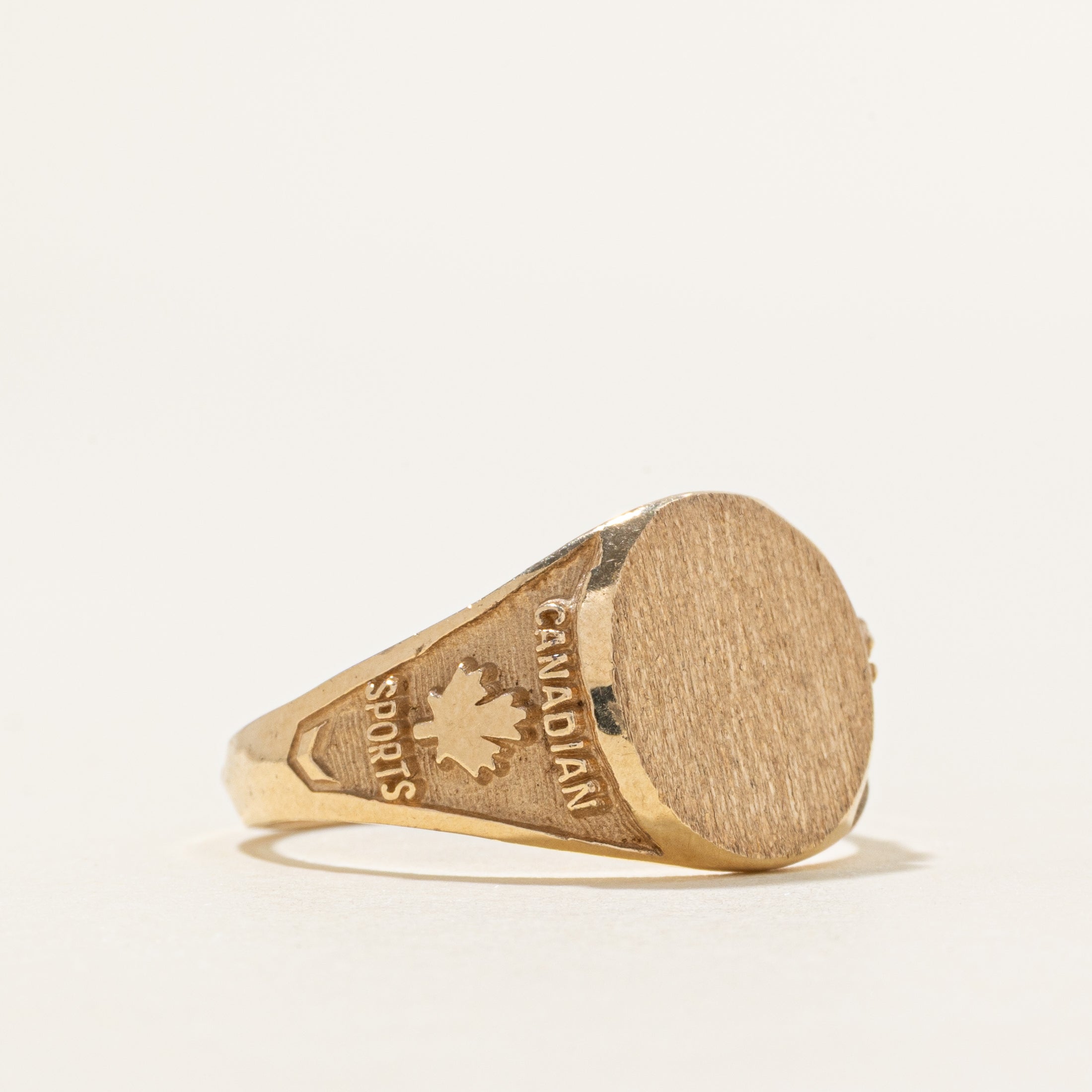 10K "Canadian Sports" Soccer Signet Ring | SZ 10