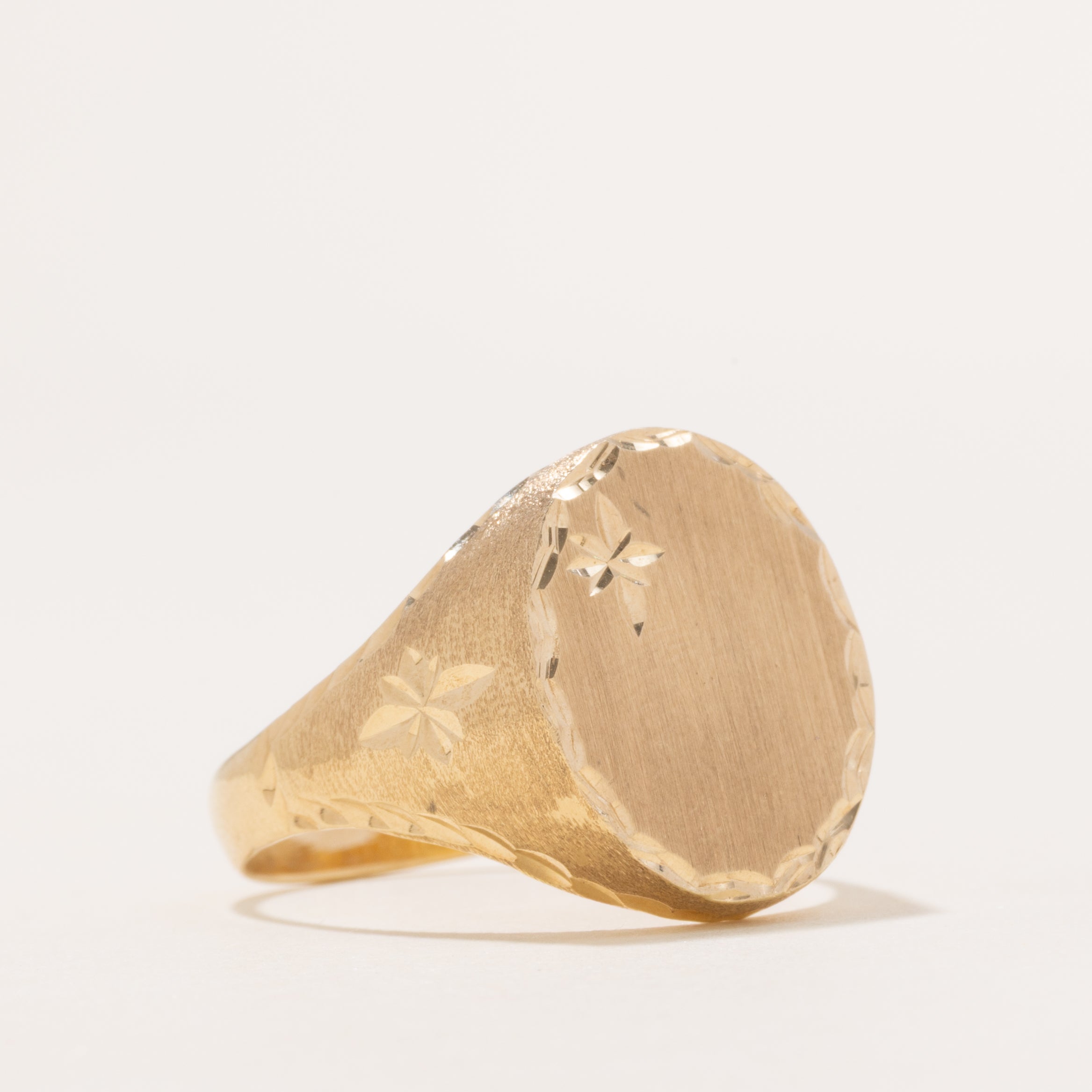 10K Yellow Gold Signet Ring with Star Motif | SZ 10