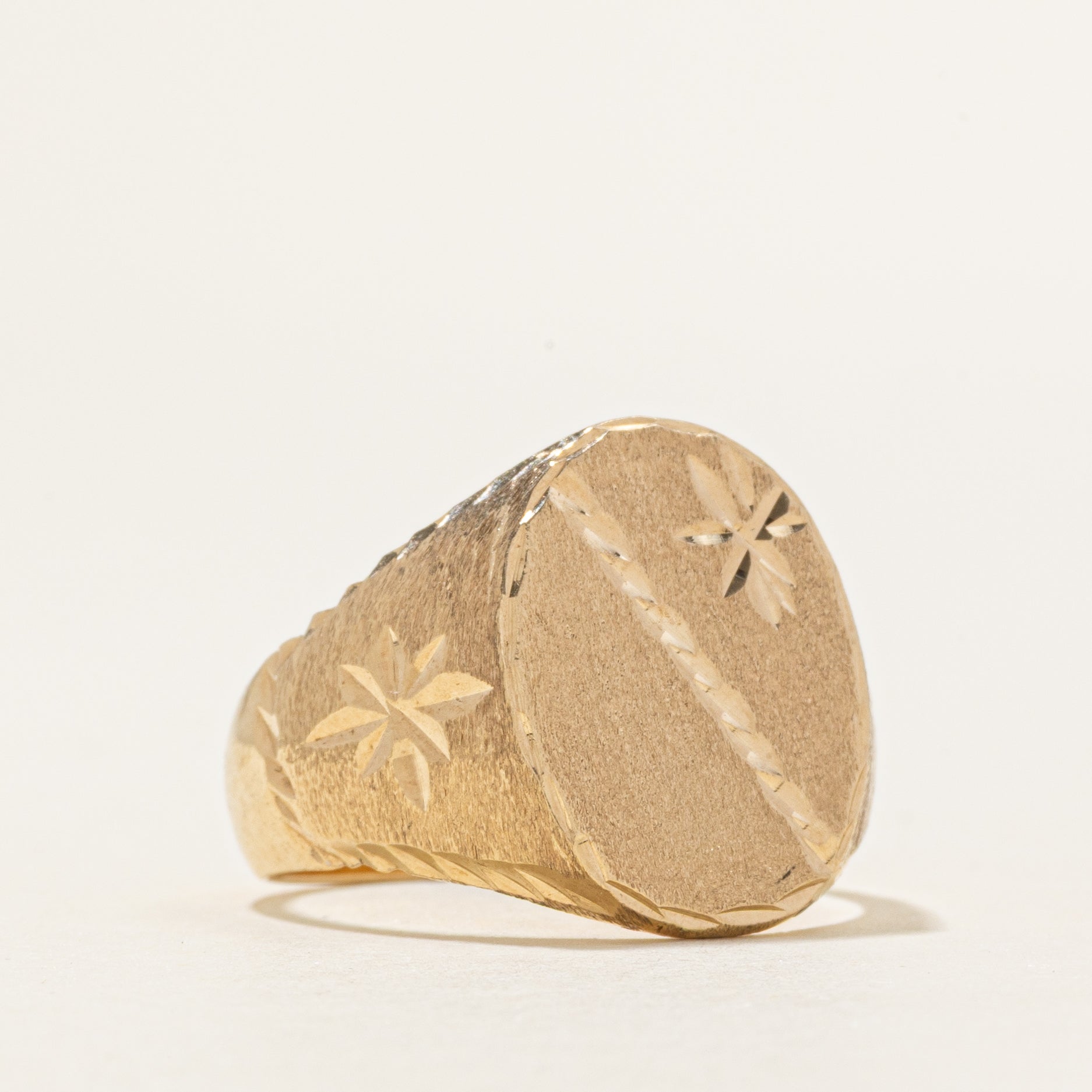 10K Yellow Gold Signet Ring with Star Motif | SZ 8