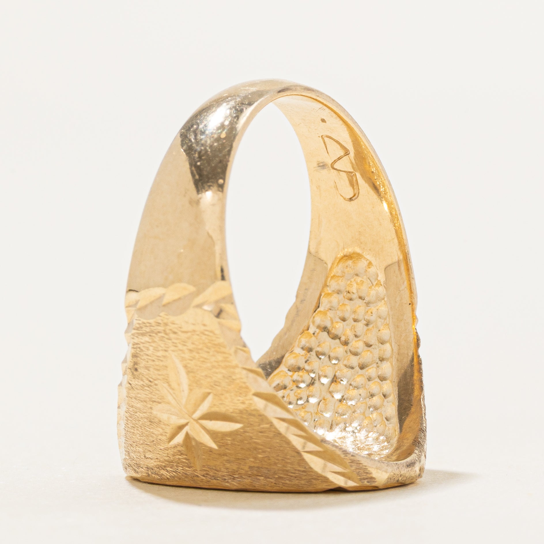 10K Yellow Gold Signet Ring with Star Motif | SZ 8