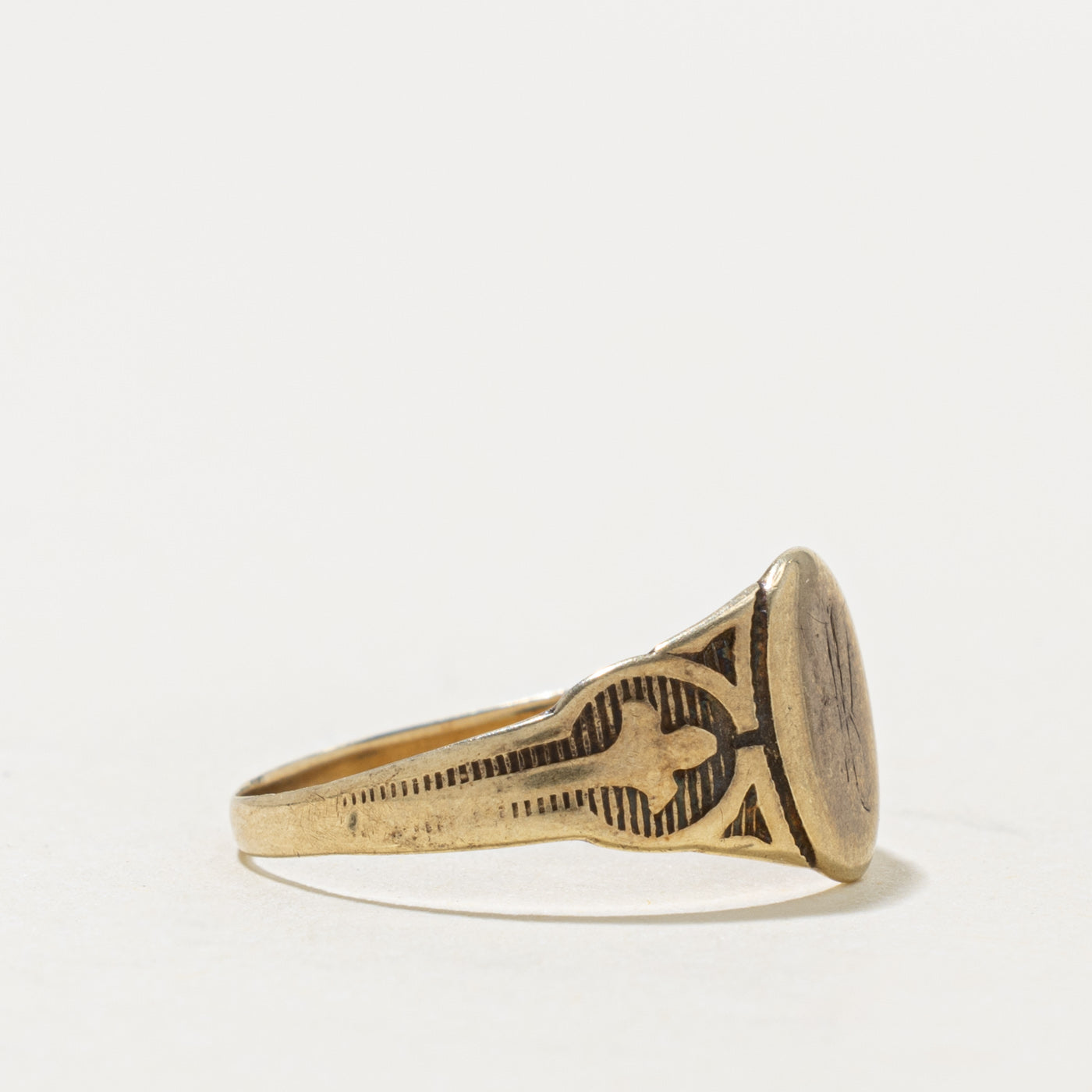 10k Yellow Gold Engraved Signet Ring | SZ 6.75