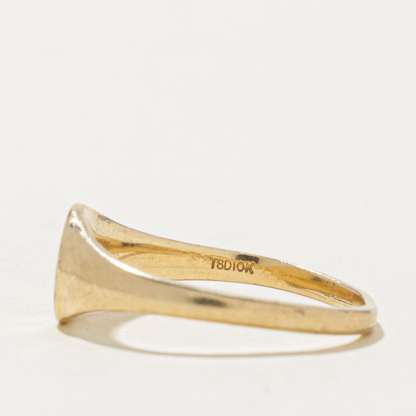 10k Yellow Gold "E" Initial Signet Ring | SZ 4.5