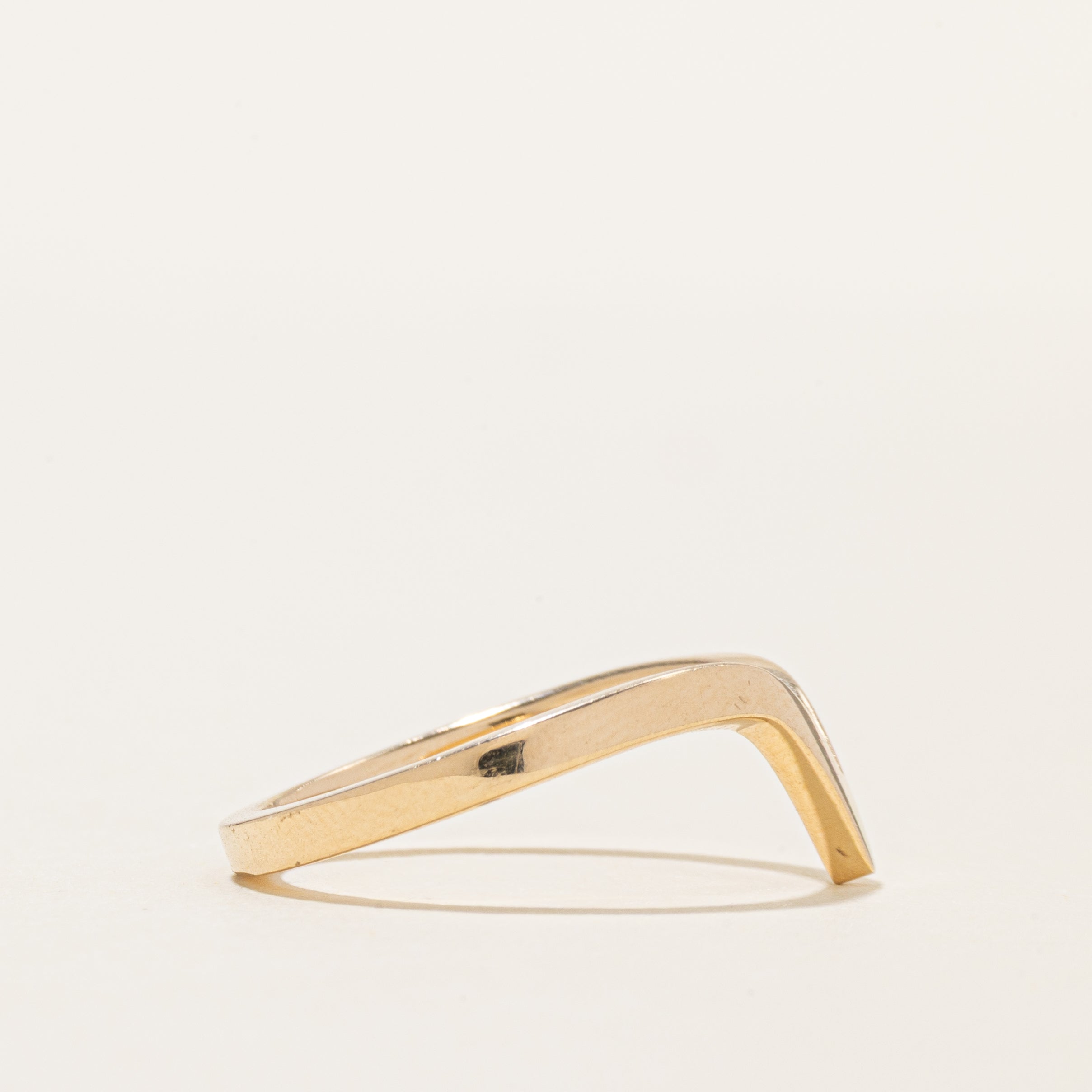 14K Yellow Gold Chevron Ring | SZ 7.5