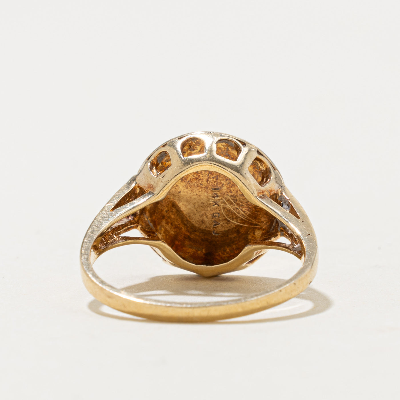 14k Yellow Gold Engraved Star Geometric Signet Ring | SZ 6