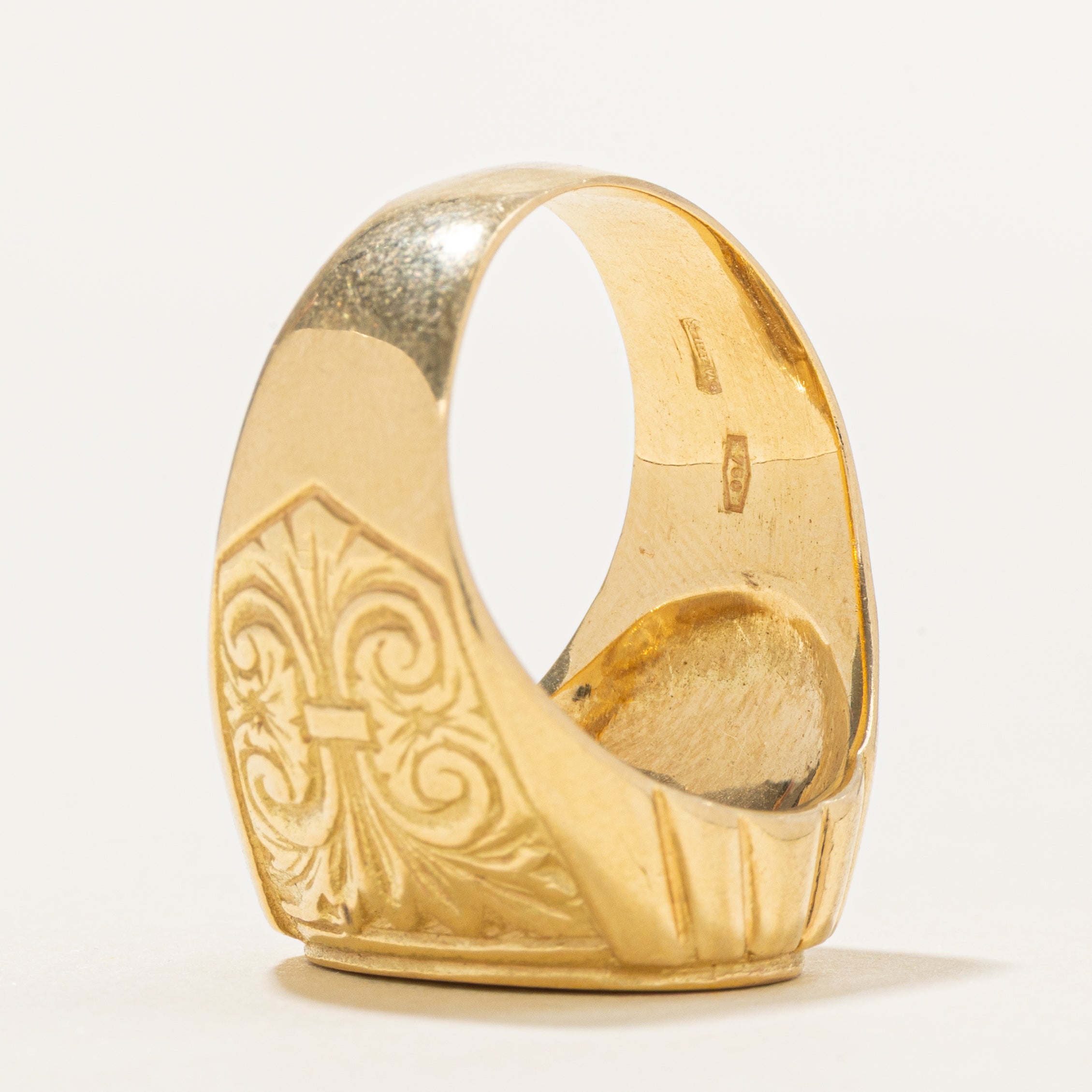 18k Yellow Gold "D" Initial Ornate Signet Ring | SZ 9.5