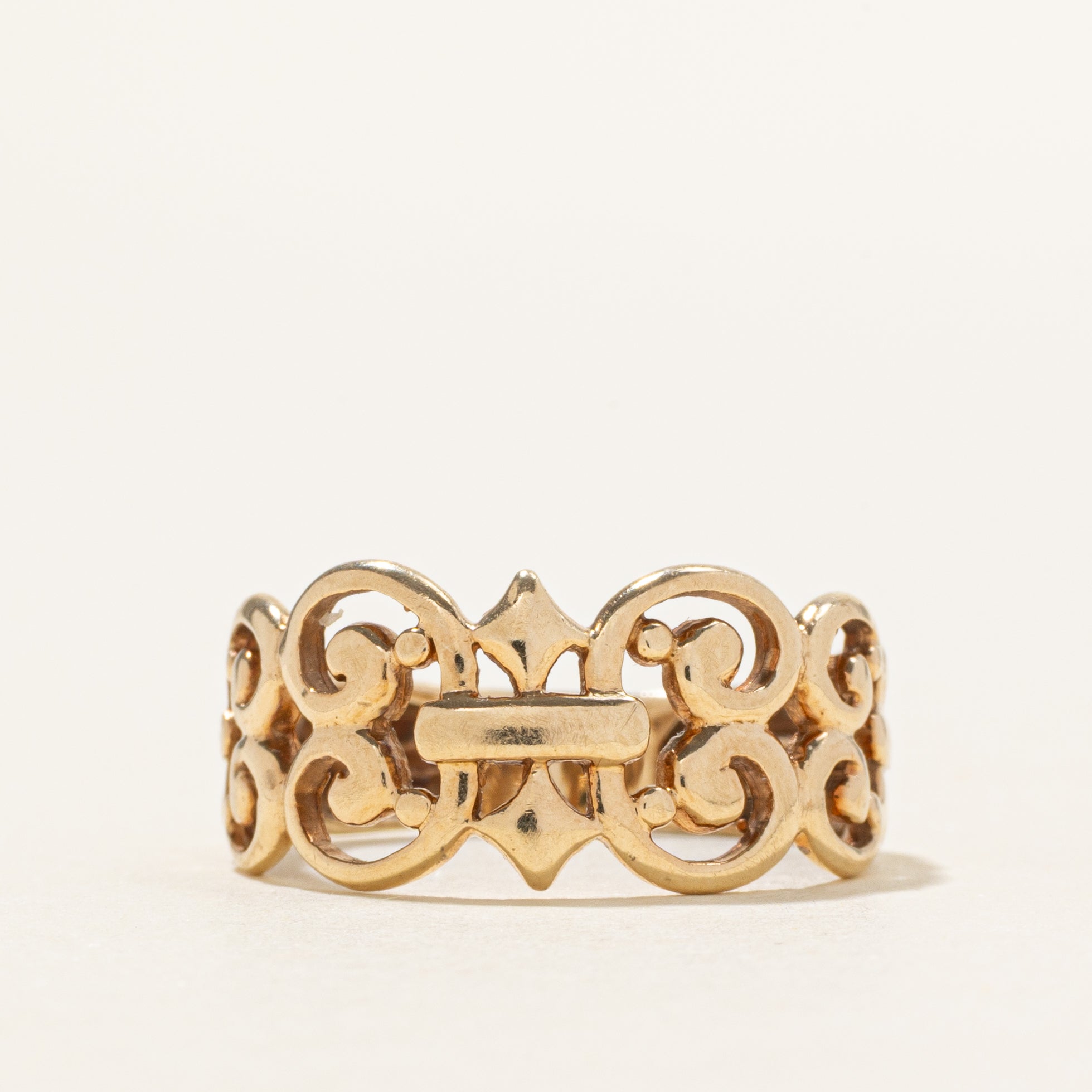 10k Yellow Gold Thick Scrollwork Ring | SZ 7.5