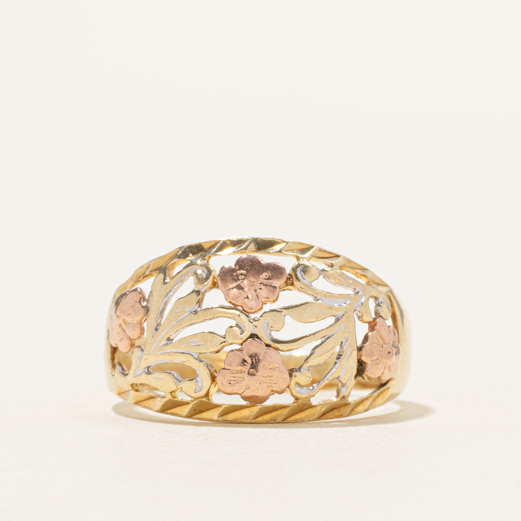 10k Tri Tone Gold Openwork Floral Dome Ring | SZ 7.5
