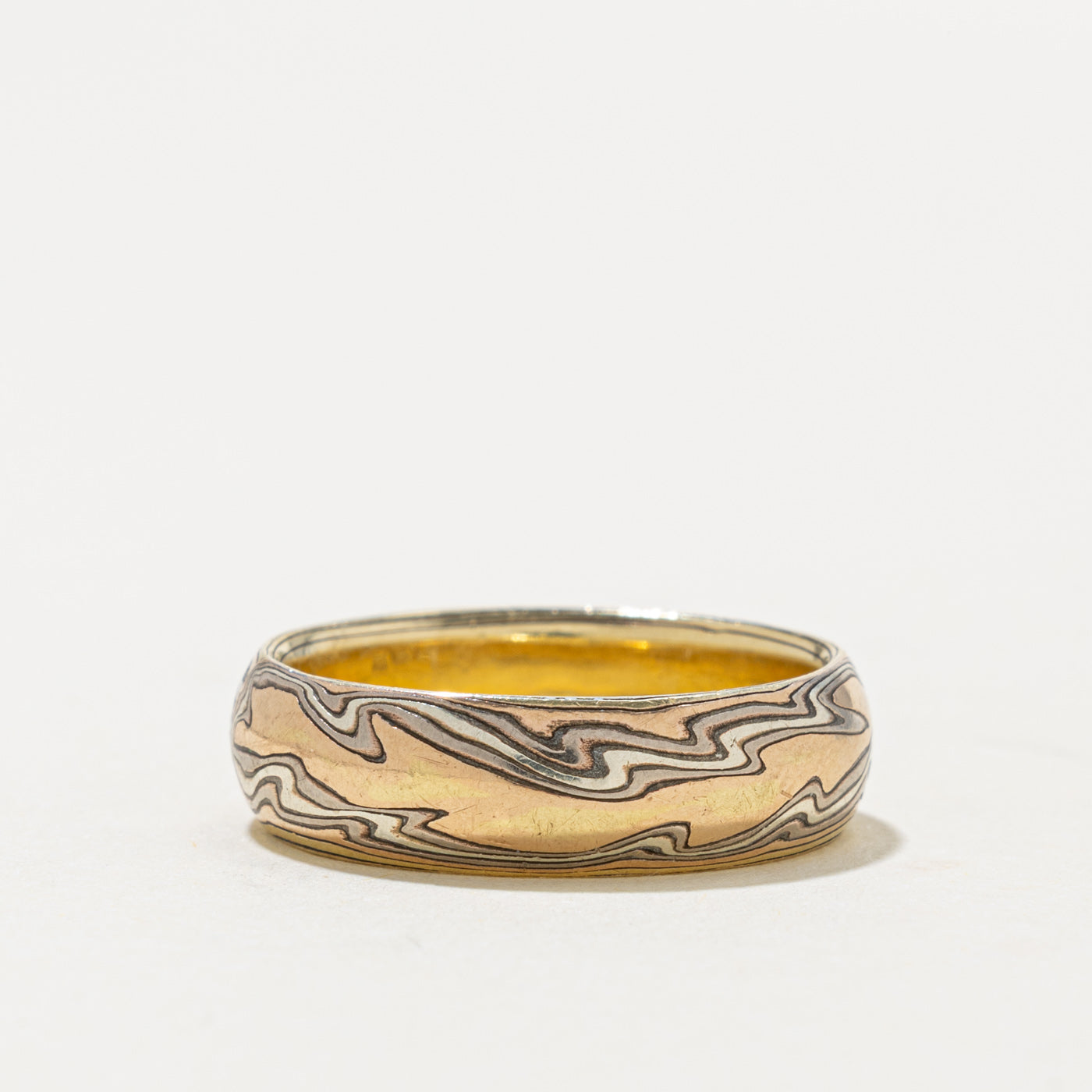 18k Two Tone Gold Textured Abstract Band | 5.90mm | SZ 7.5