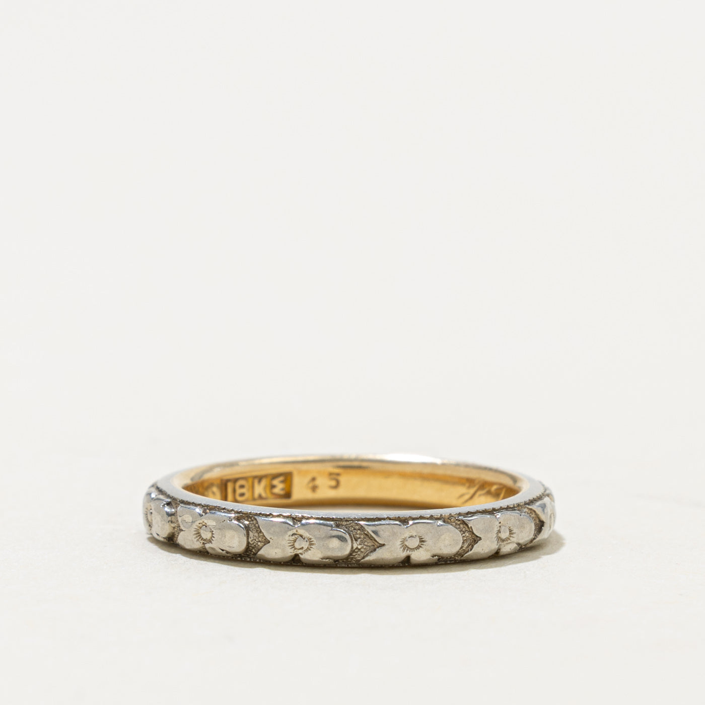 18k Embossed Floral Band | 2.50mm | SZ 4.75