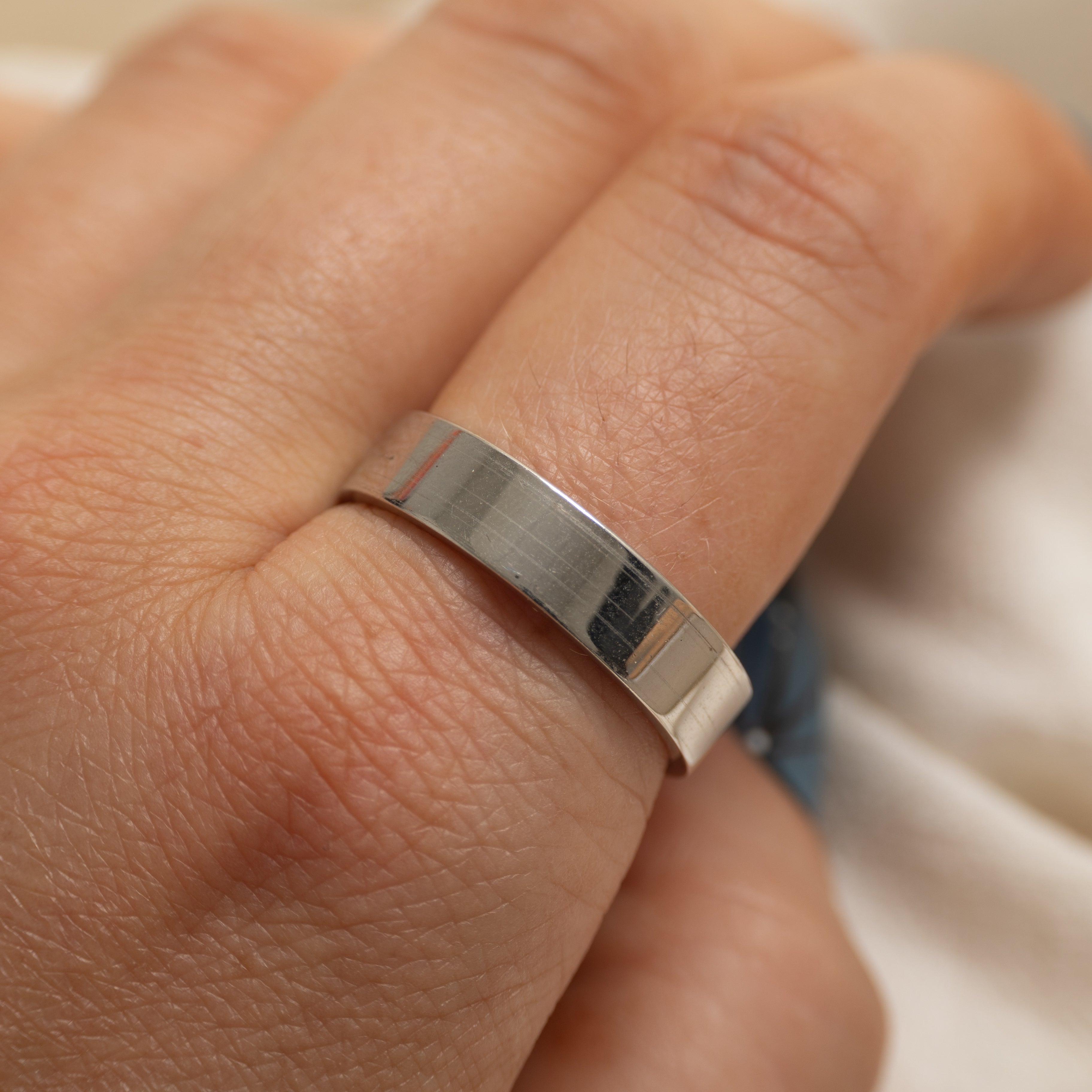 18K White Gold Flat Band | 5.5mm | SZ 10