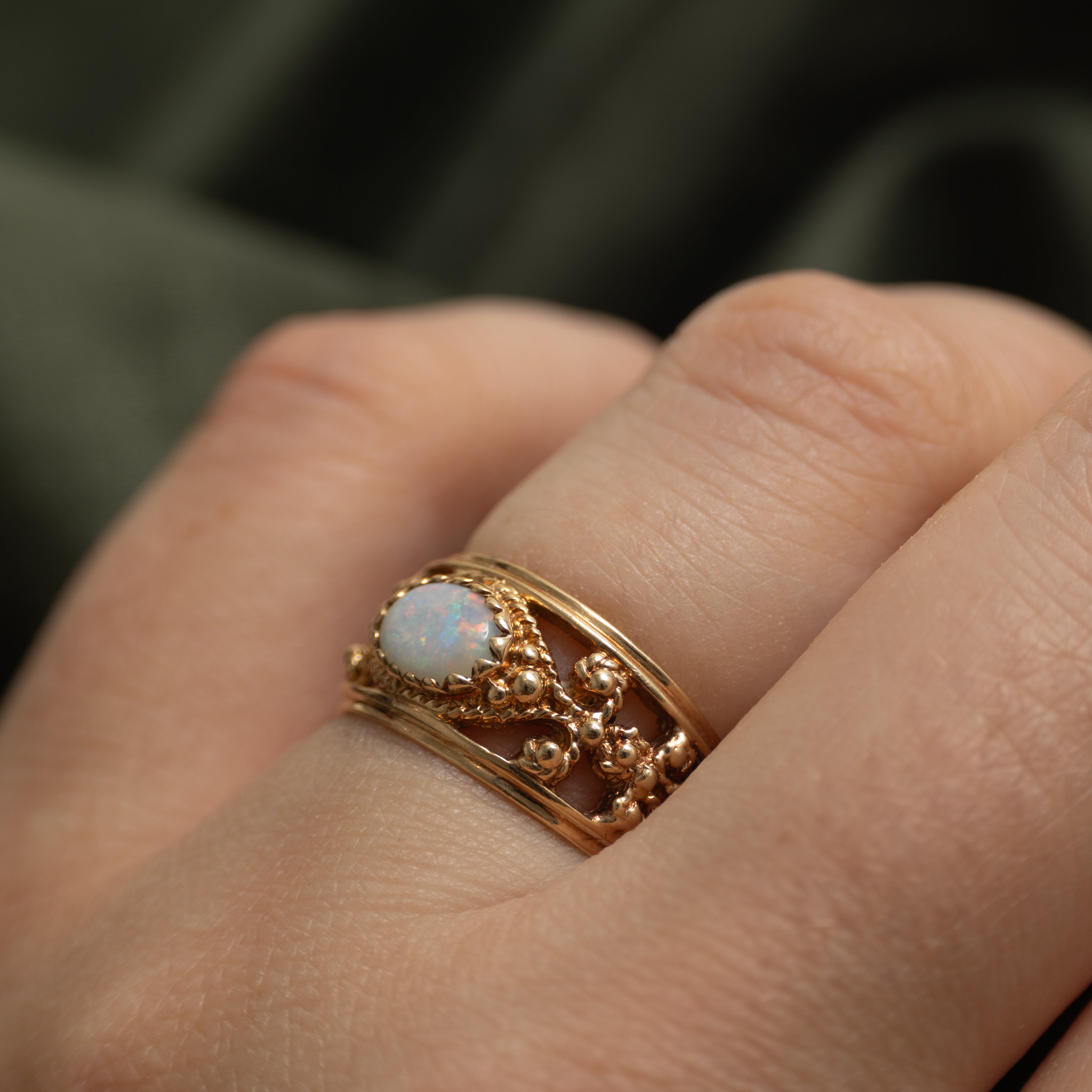 East West Opal Openwork Ring | 0.34ct | SZ 6.25