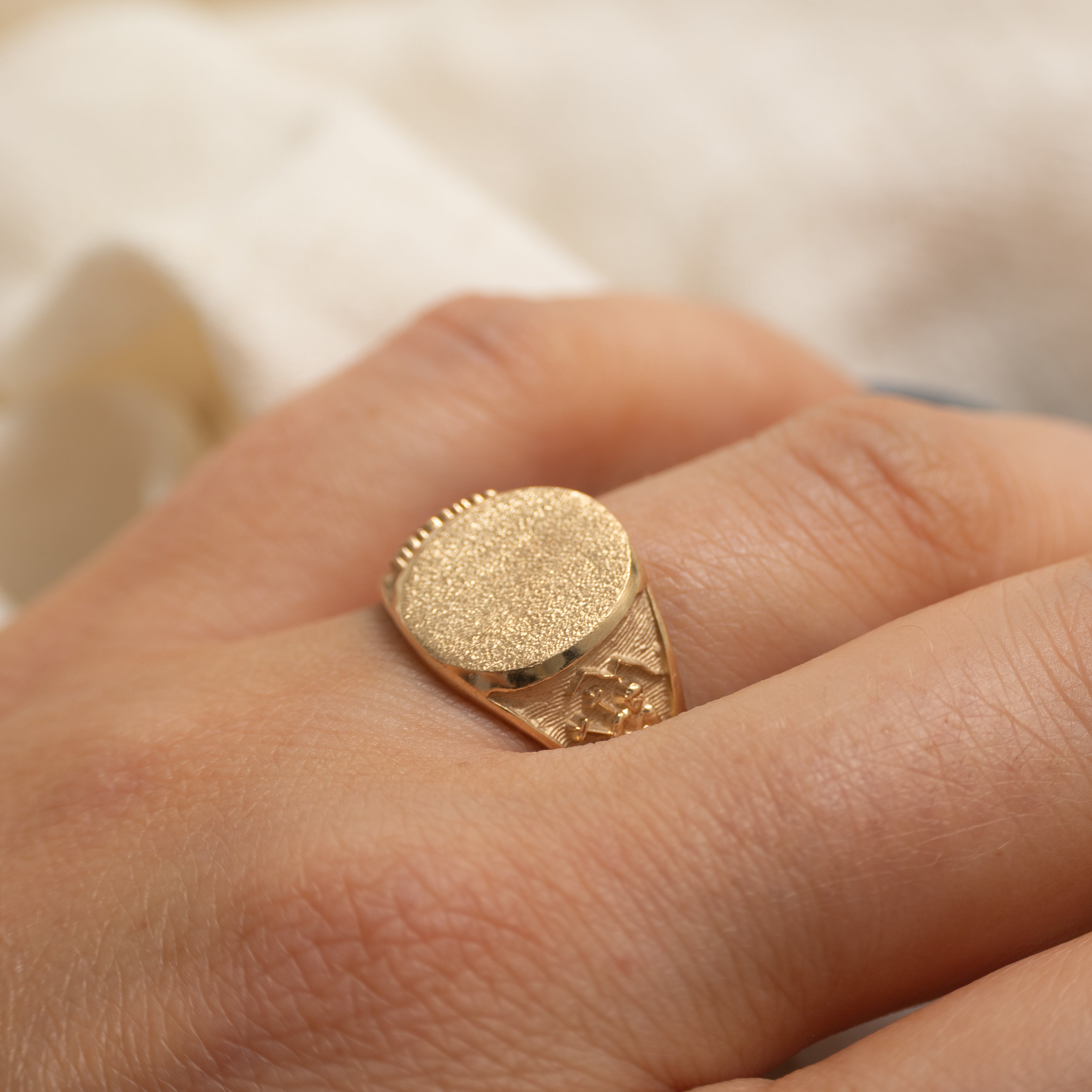 10K "Canadian Sports" Skiing Signet Ring | SZ 10