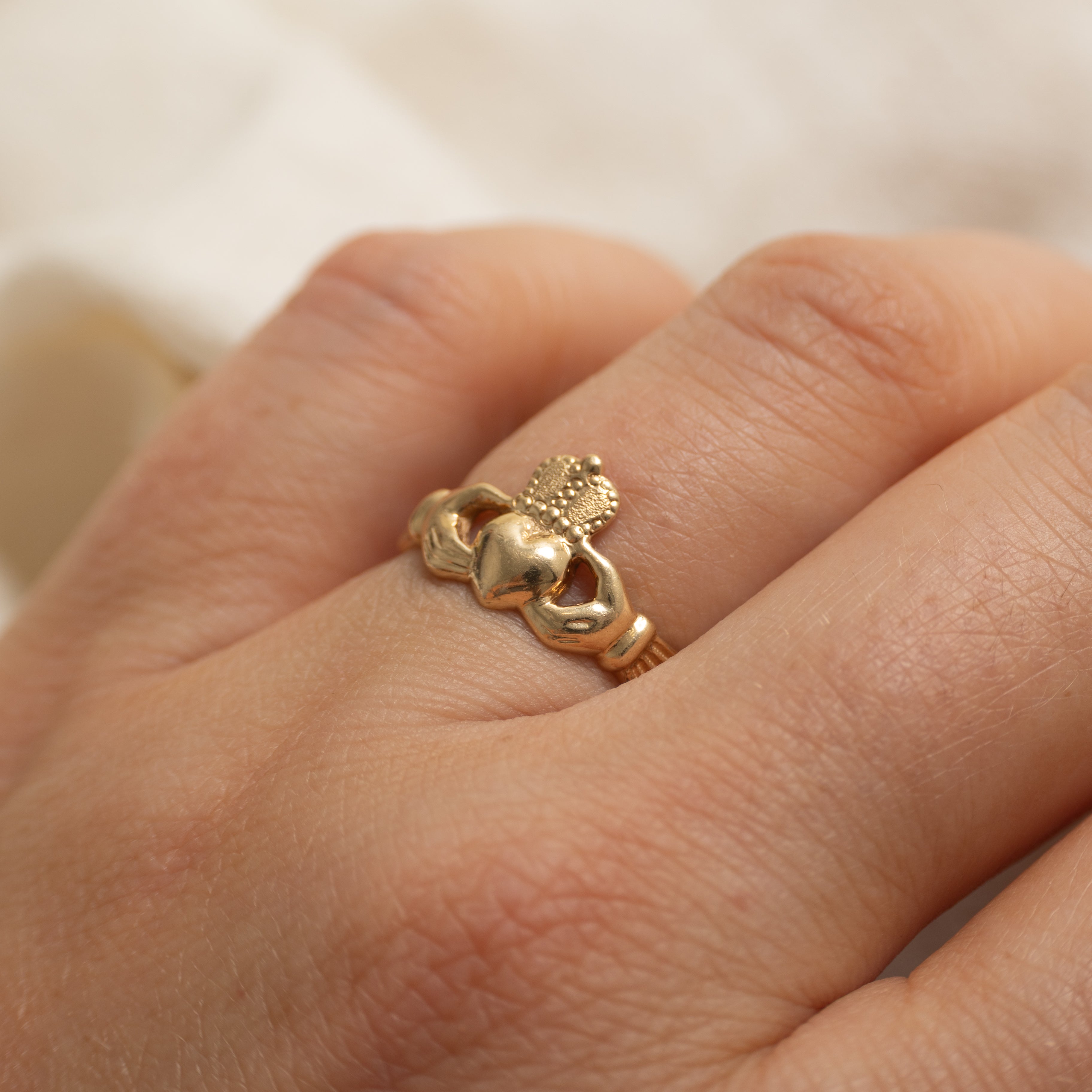 14K Yellow Gold Claddagh Ring | SZ 5.5
