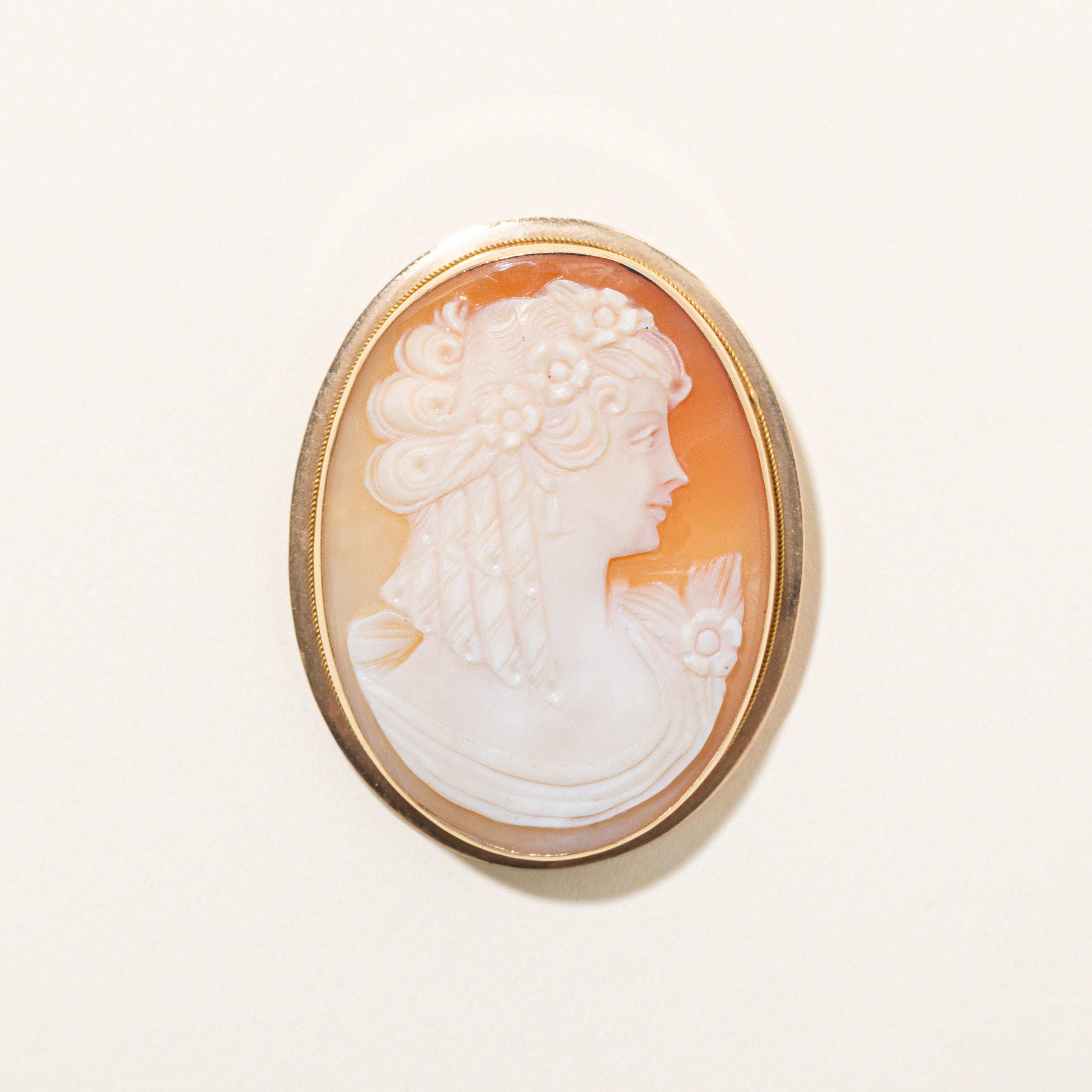Italian Cameo Shell Convertible Pendant to Brooch | 25.00ct