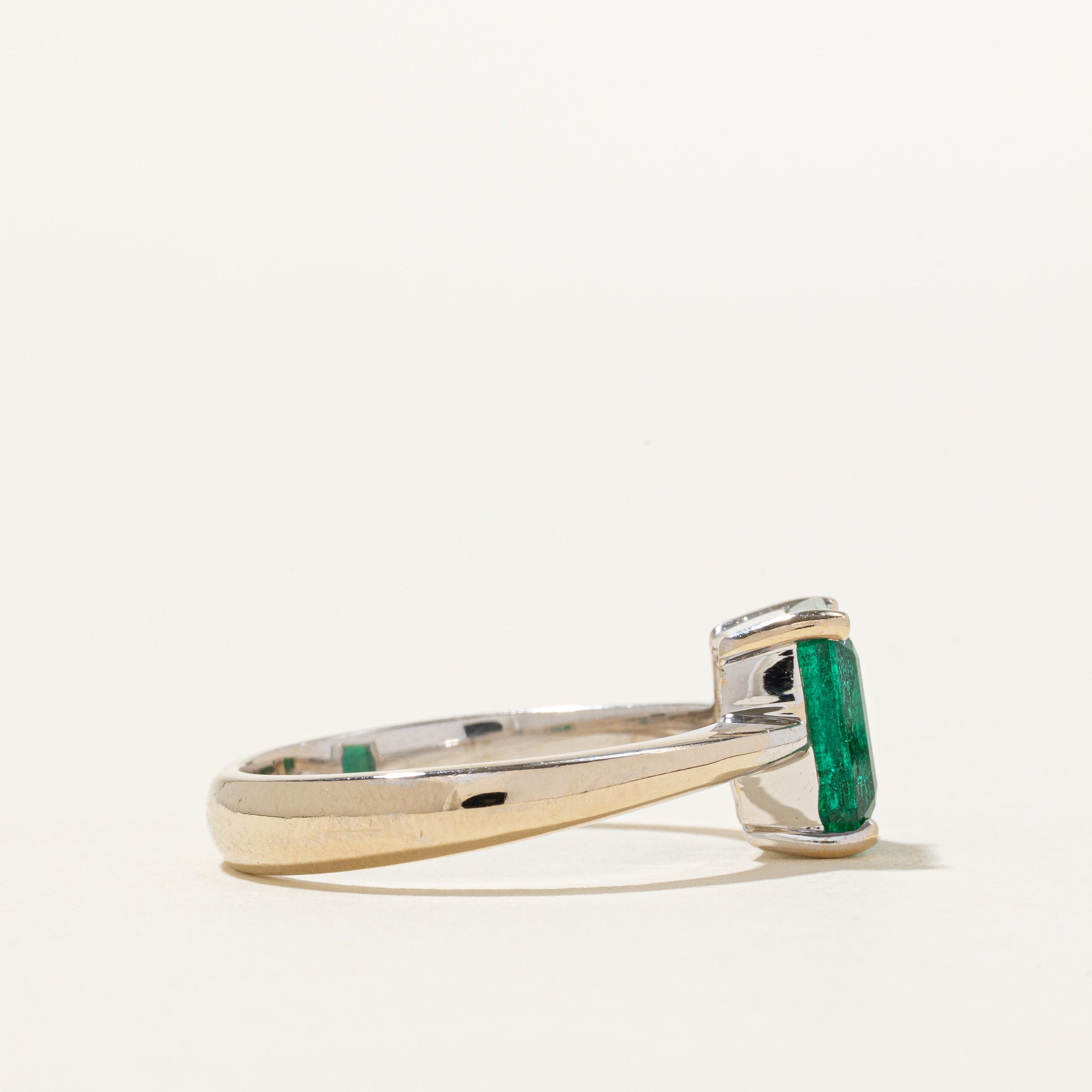 18k Solitaire Vivid Green Emerald Ring | 2.40ct | SZ 8.5
