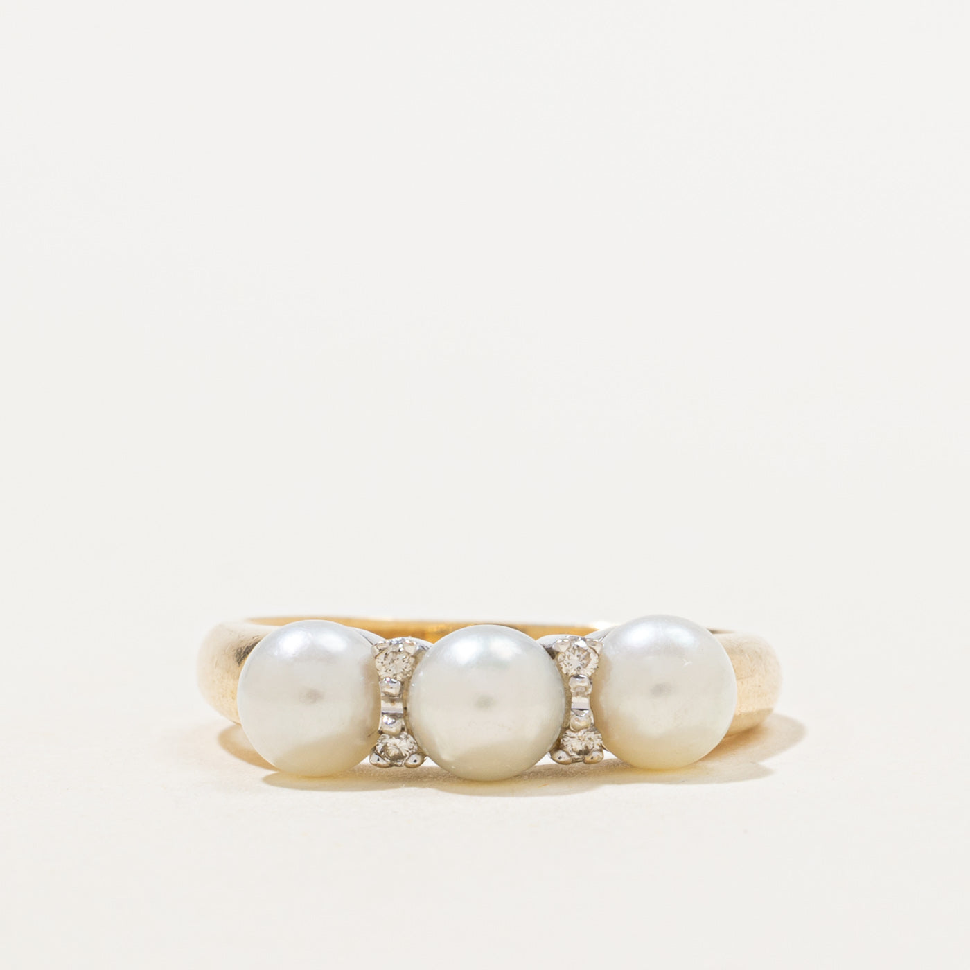Pearl & Diamond Ring | 3.00ctw, 0.04ctw | SZ 5.5 |