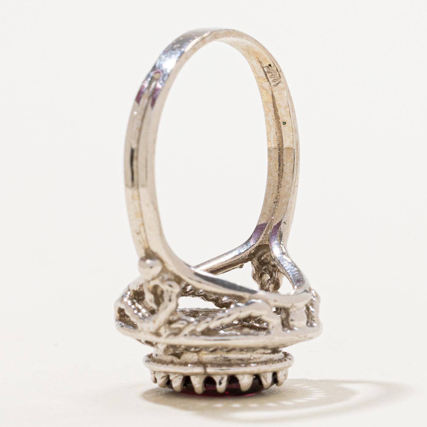 Bague cocktail en grenat | 2,95 ct | Taille 8,5 |