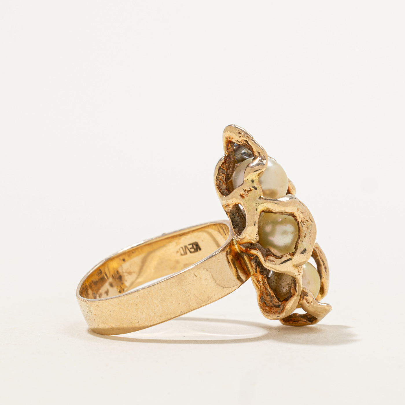 Pearl & Diamond Cocktail Ring | 0.09ctw | SZ 7.5 |