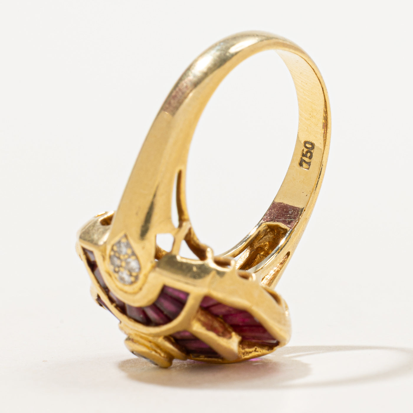 Bague cocktail rubis et diamants | 1,26 ct, 0,15 ct | Taille 7 |