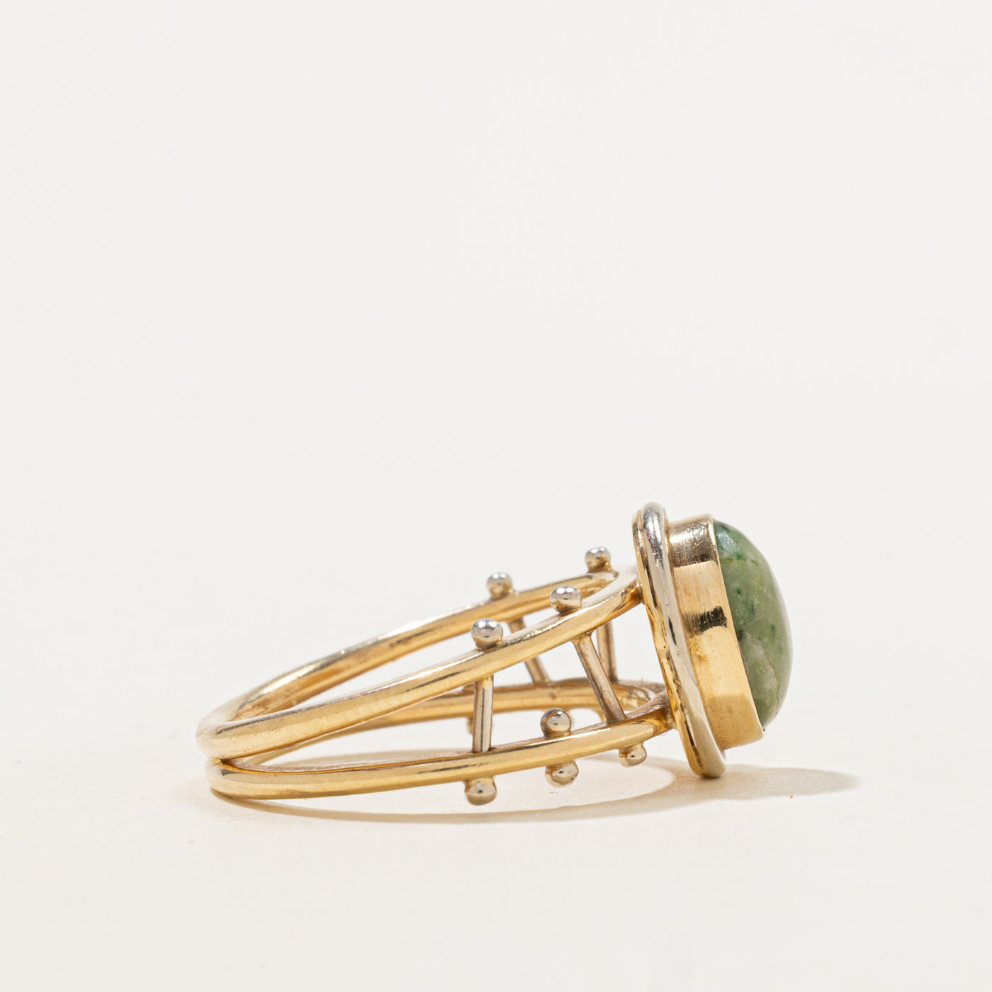 Bague cocktail en jadéite | 3,60 ct | Taille 7,25 |