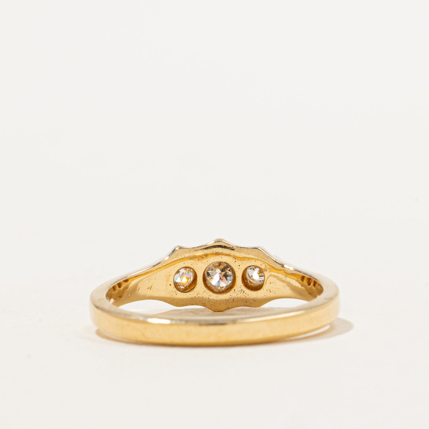 Bague trois diamants taille ancienne européenne 18 carats | Taille 6,25