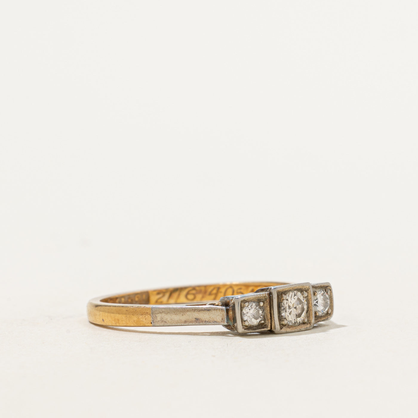 Art Deco 18k Gold & Platinum Diamond Ring | 0.17ctw | SZ 6.75 |