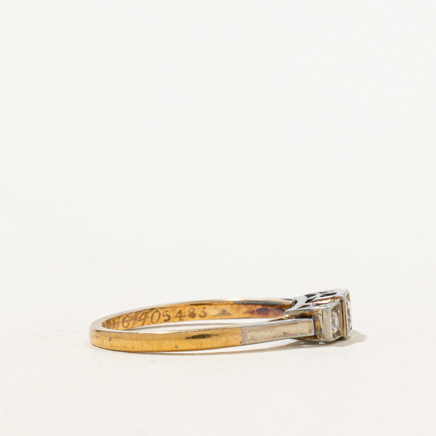 Art Deco 18k Gold & Platinum Diamond Ring | 0.17ctw | SZ 6.75 |