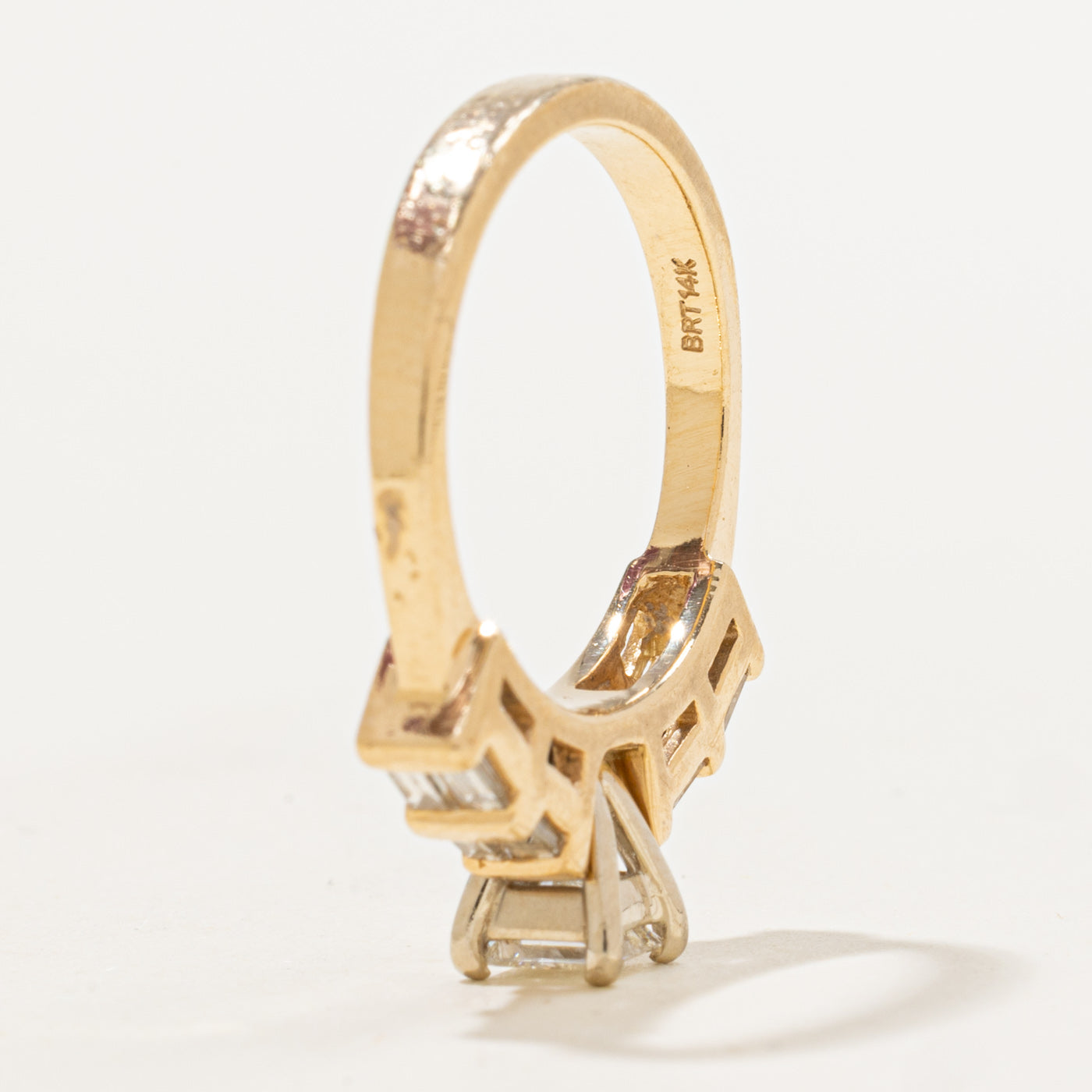 Bague de fiançailles diamant princesse et baguette | 0,68 ct | Taille 5,5 |