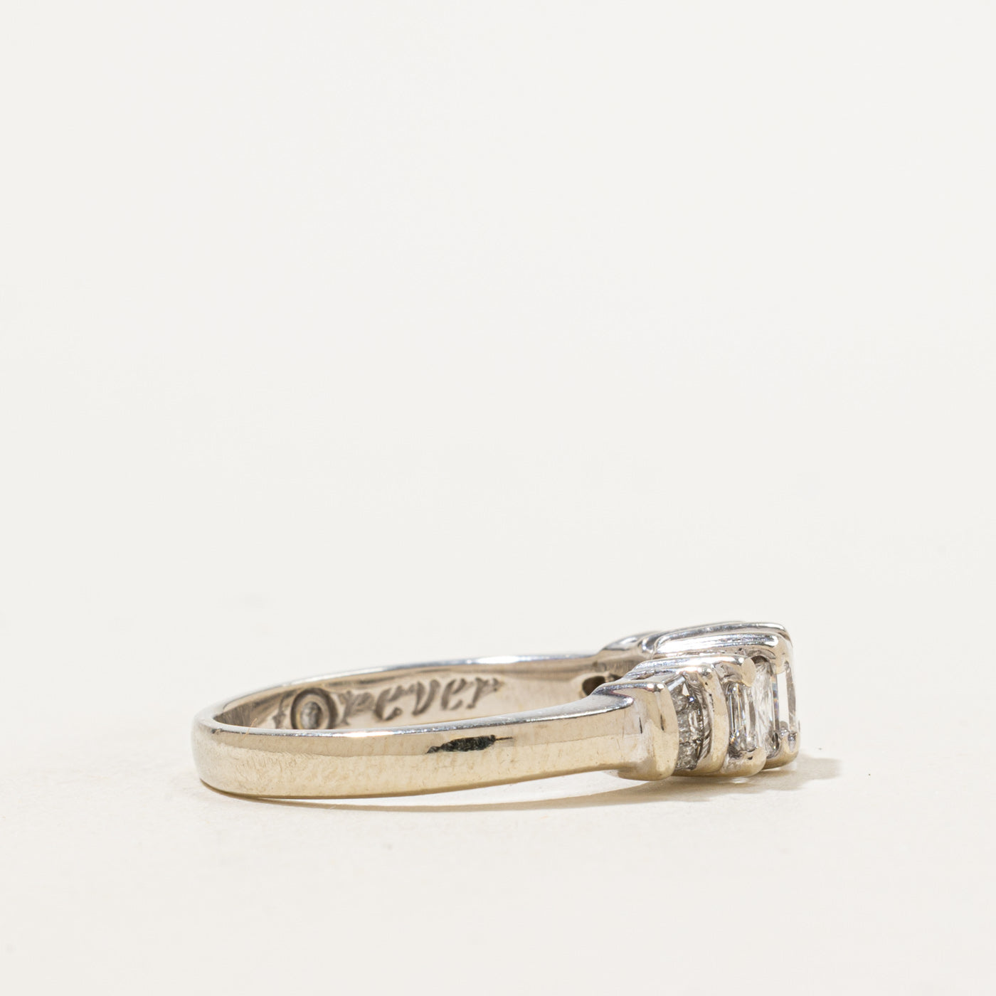 Bague trois diamants princesse | 1,01 ct au total | Taille 6,75 |