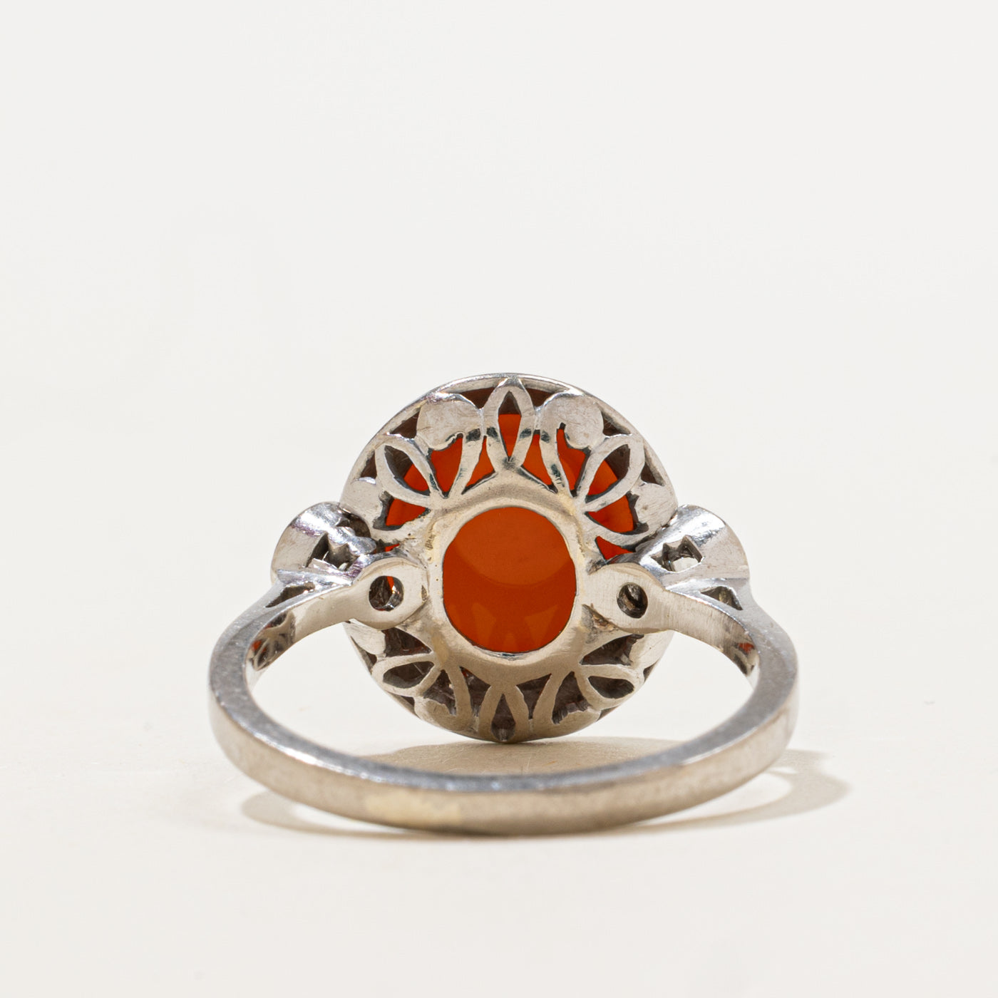 Bague cocktail en agate et diamants | 1,30 ct, 0,20 ct au total | Taille 6,5 |