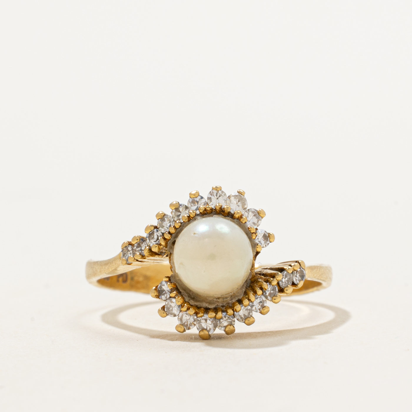 Bague cocktail perle et diamant | 0,24 ct | Taille 8,25 |
