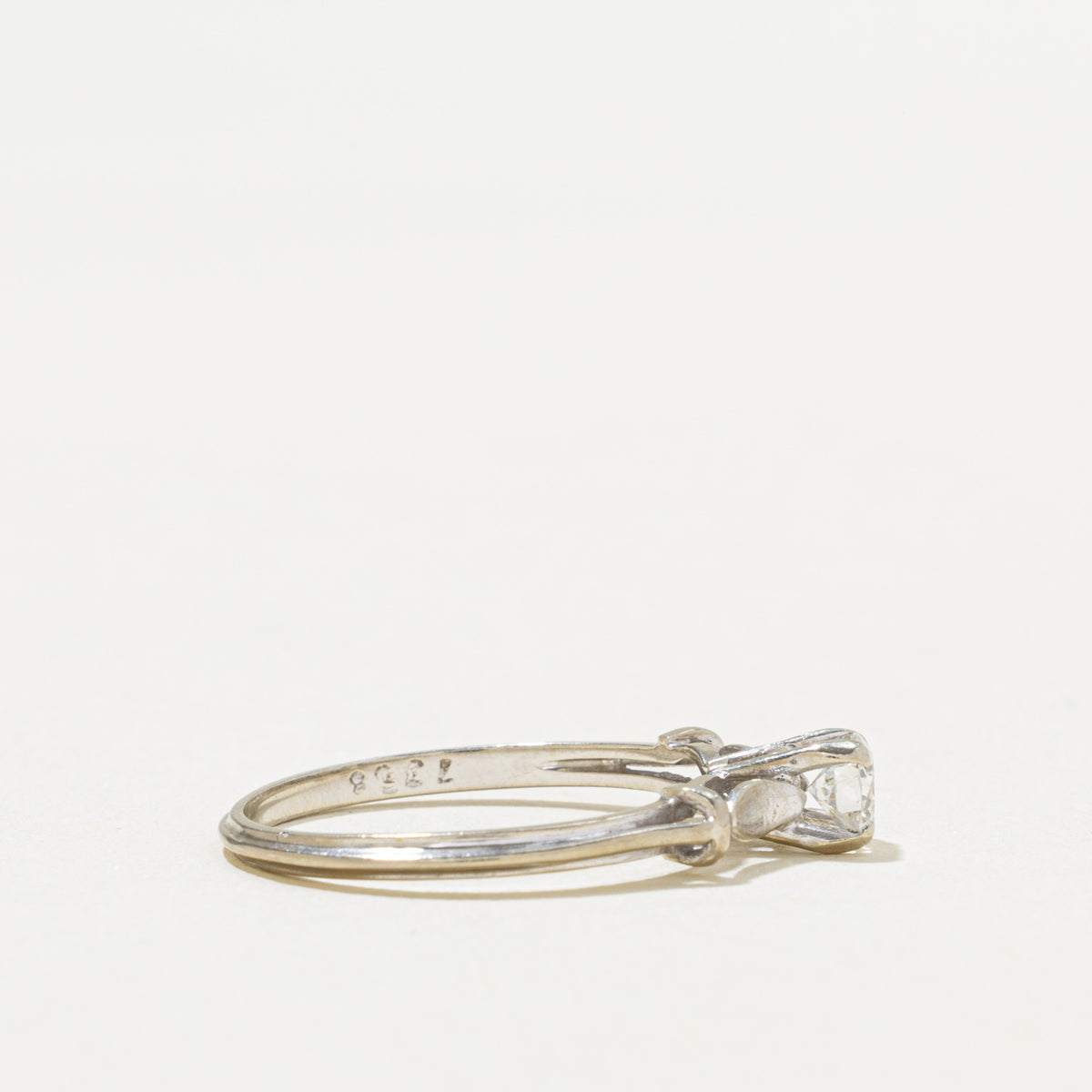 18k Solitaire Diamond Textured Ring | 0.27ct VS1 I | SZ 6.75
