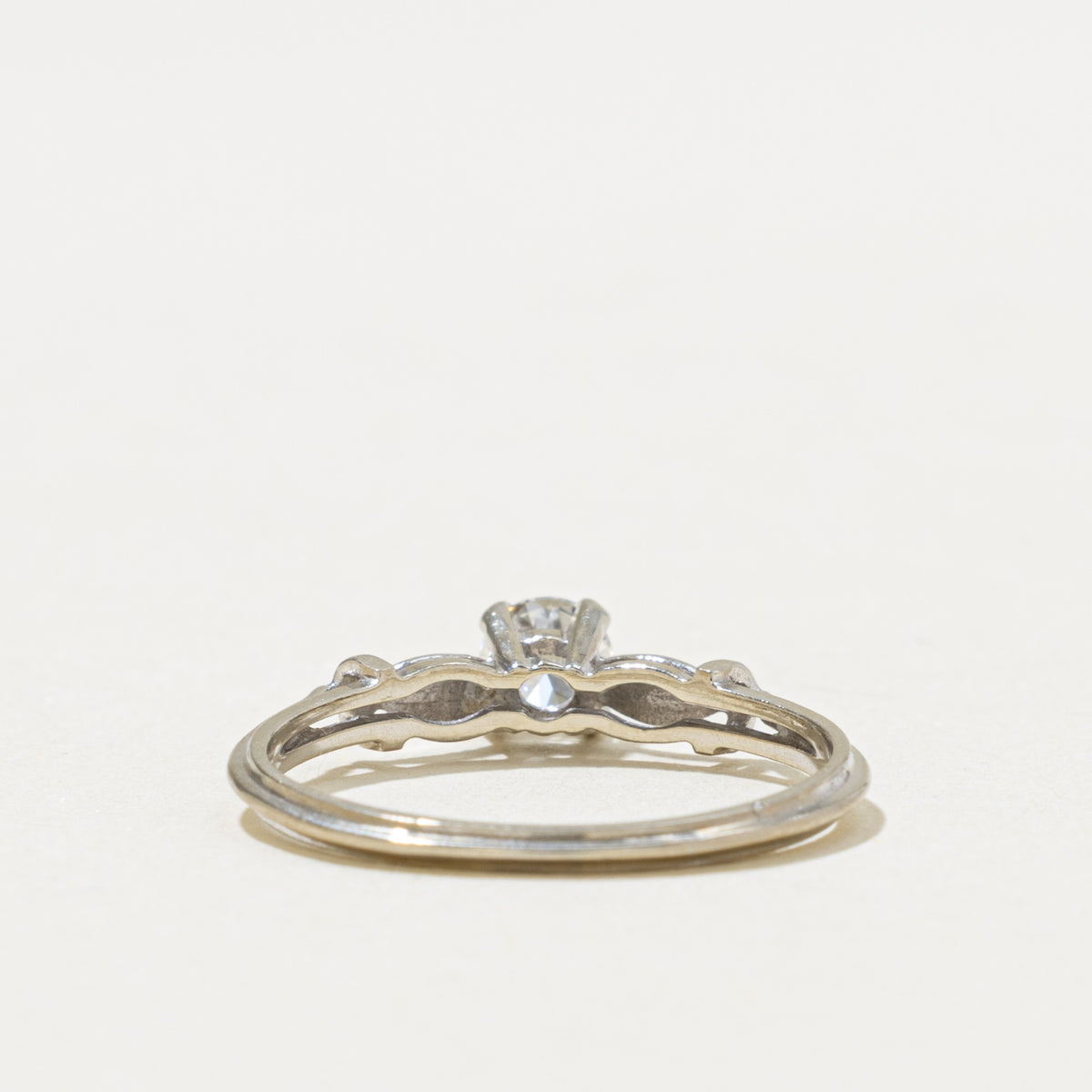 18k Solitaire Diamond Textured Ring | 0.27ct VS1 I | SZ 6.75