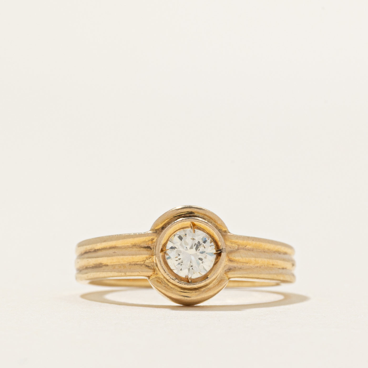 Solitaire Diamond Grooved Ring | 0.17ct | SZ 2.25