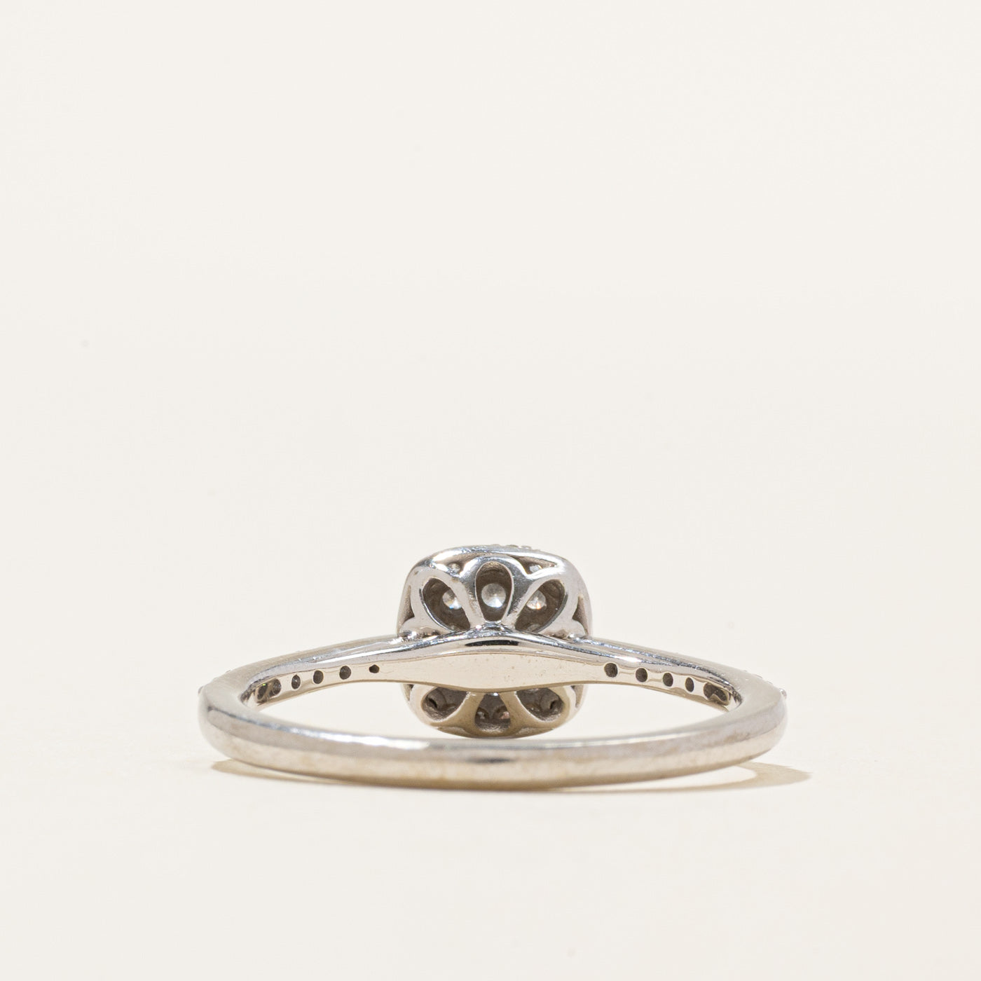 Pave Set Diamond Cluster Halo Ring | 0.20ctw | SZ 6.75