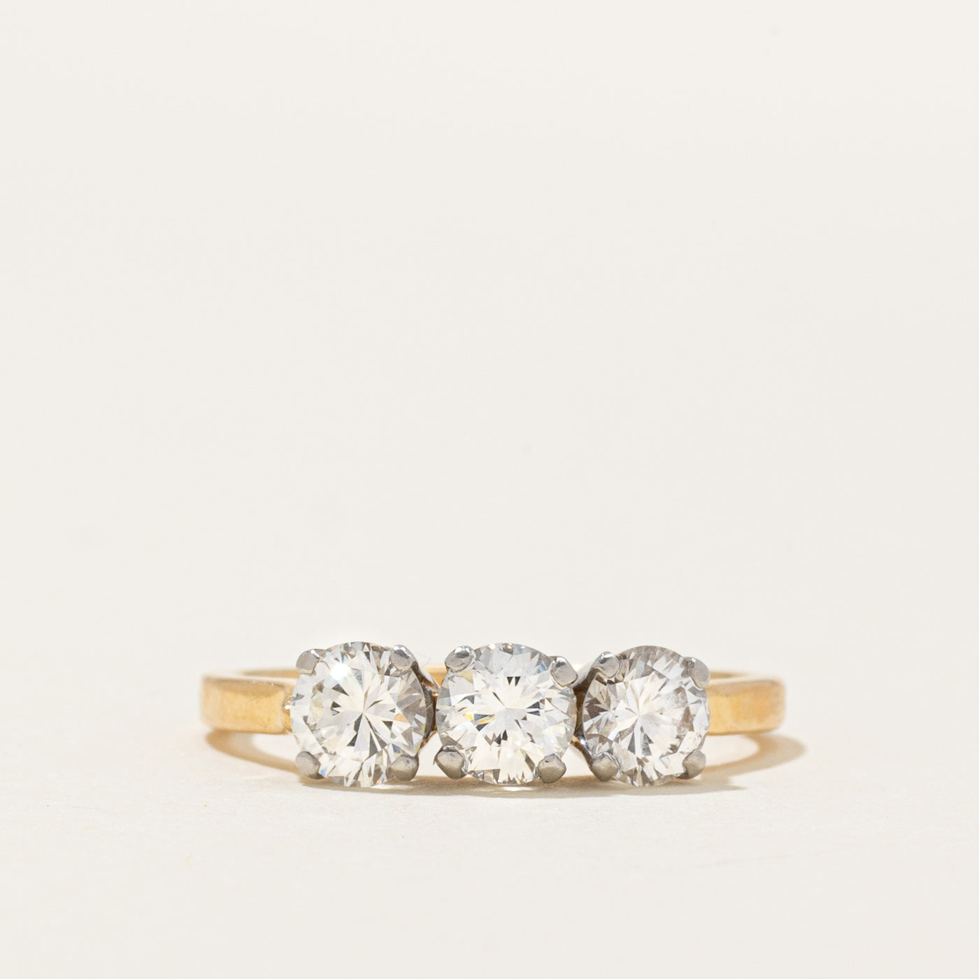18k Three Stone Diamond Ring | 1.04ctw VS2/SI1 H | SZ 6.5