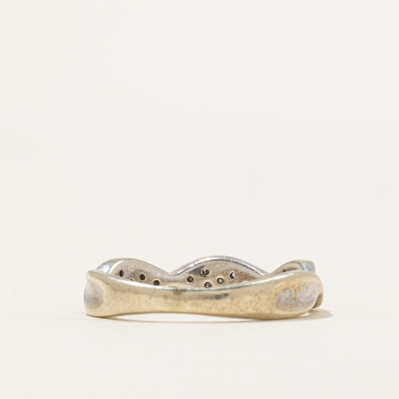 Diamond Cluster Cross Over Band | 0.10ctw | SZ 5