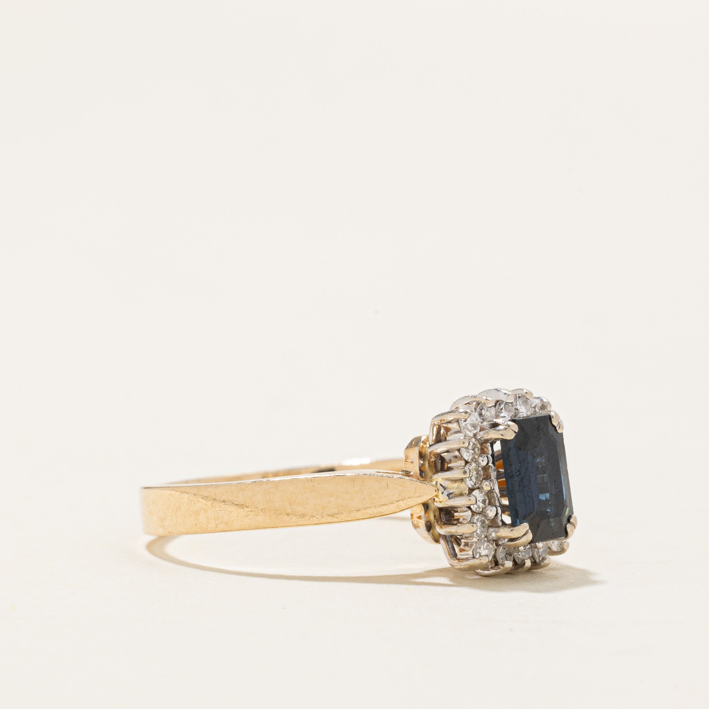 Bague halo pétales en saphir taille rectangulaire et diamants | 0,5 ct, 0,1 ct au total | Taille 6,0 |