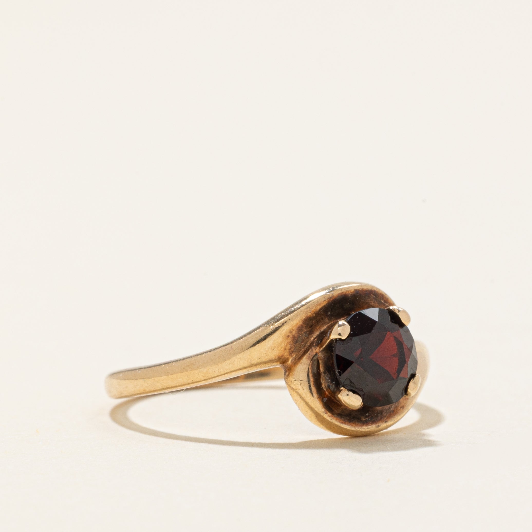 Solitaire Garnet Bypass Ring | 0.6ct | SZ 5.25 |