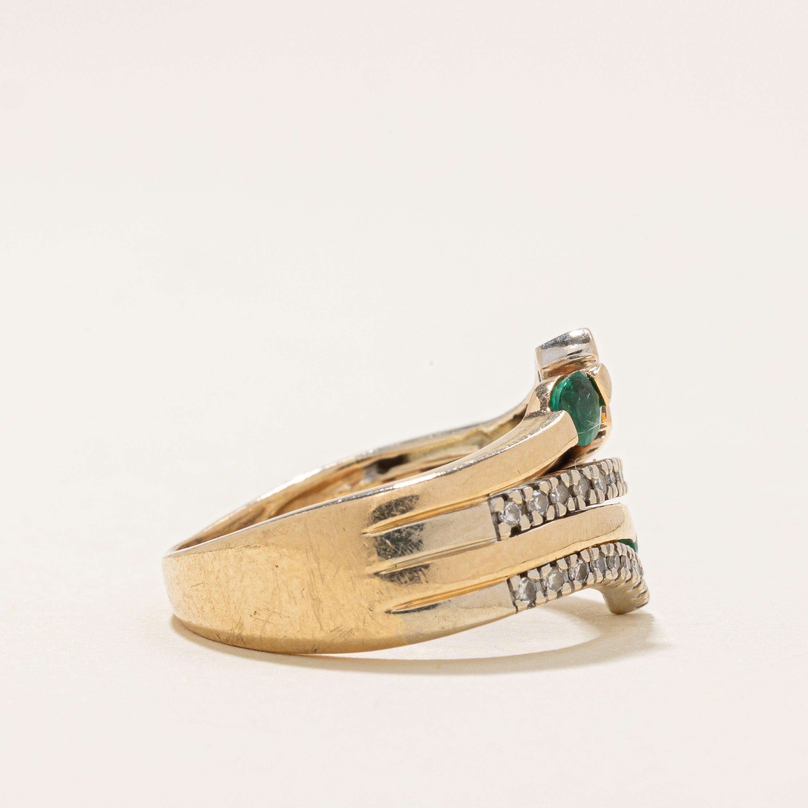 Bague sertie d'émeraudes et de diamants en couches | 0,07 ct | Taille 7,5 |