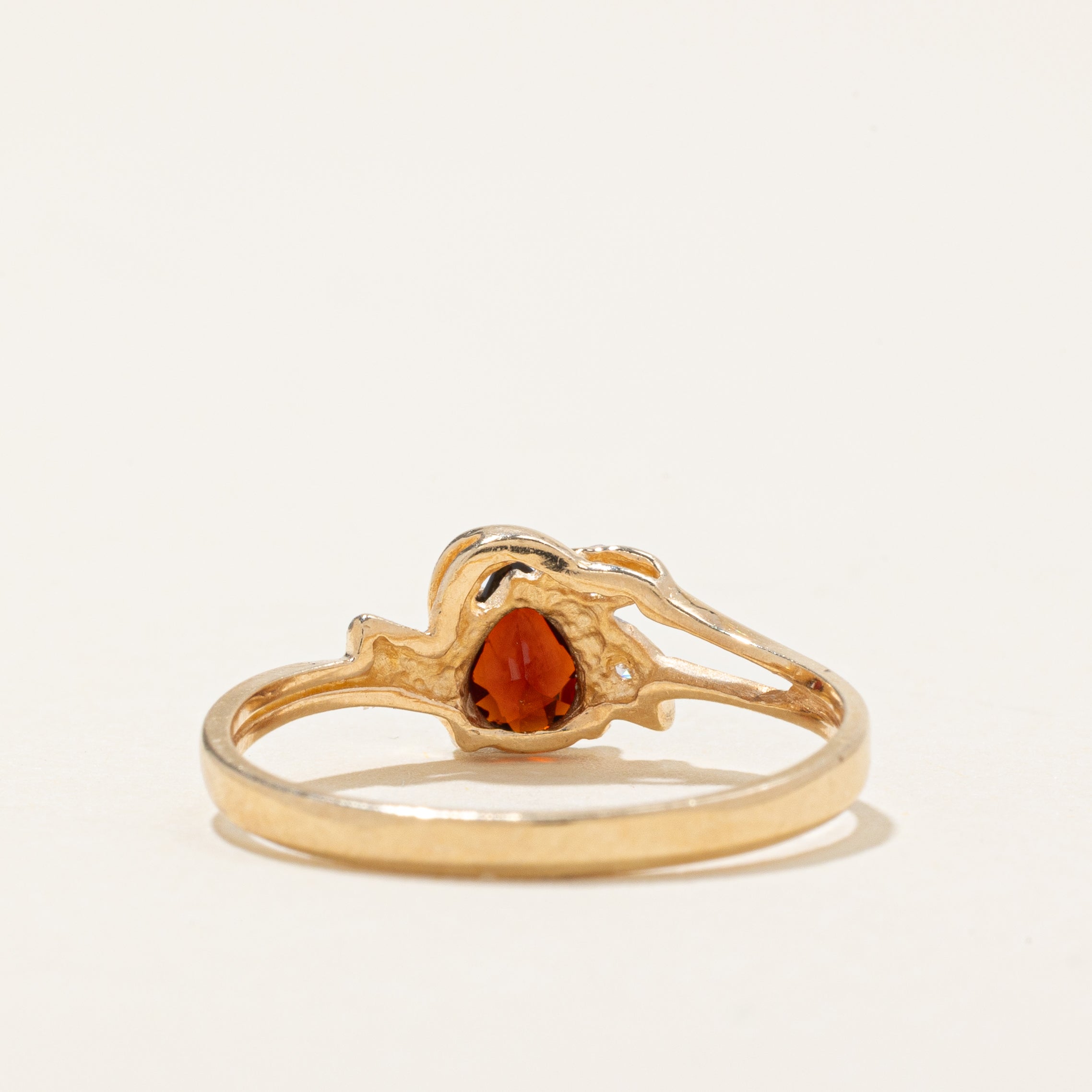 Pear Cut Garnet & Diamond Ring | 0.25ct, 0.01ctw | SZ 6.75 |