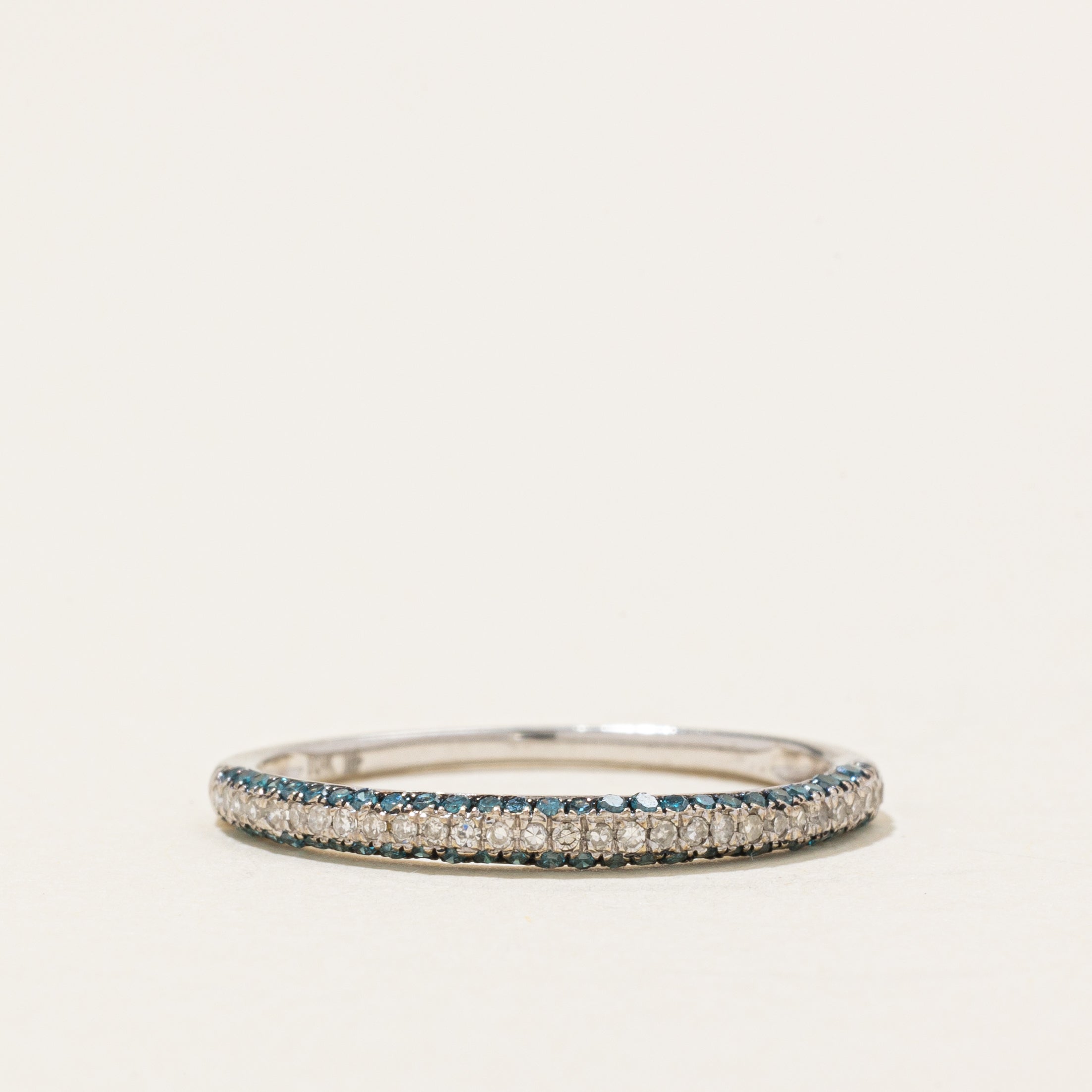 Alliance demi-éternité en diamants bleus et blancs | 0,16 ct | Taille 7,0 |