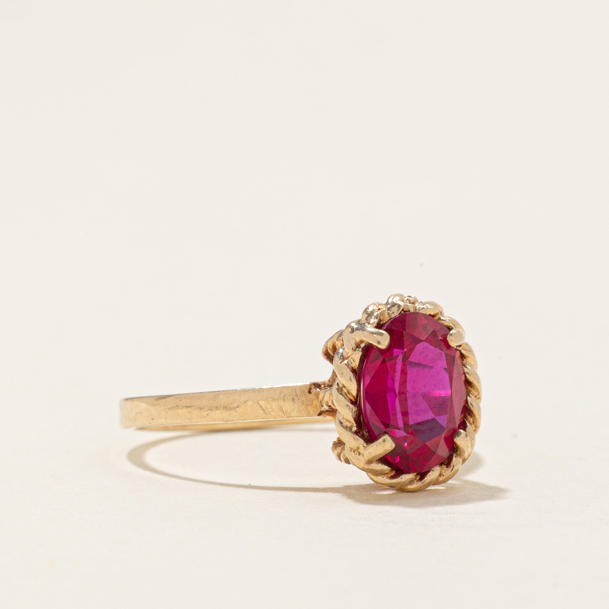Bague texturée en rubis synthétique à motif corde | 1,3 ct | Taille 6,5 |