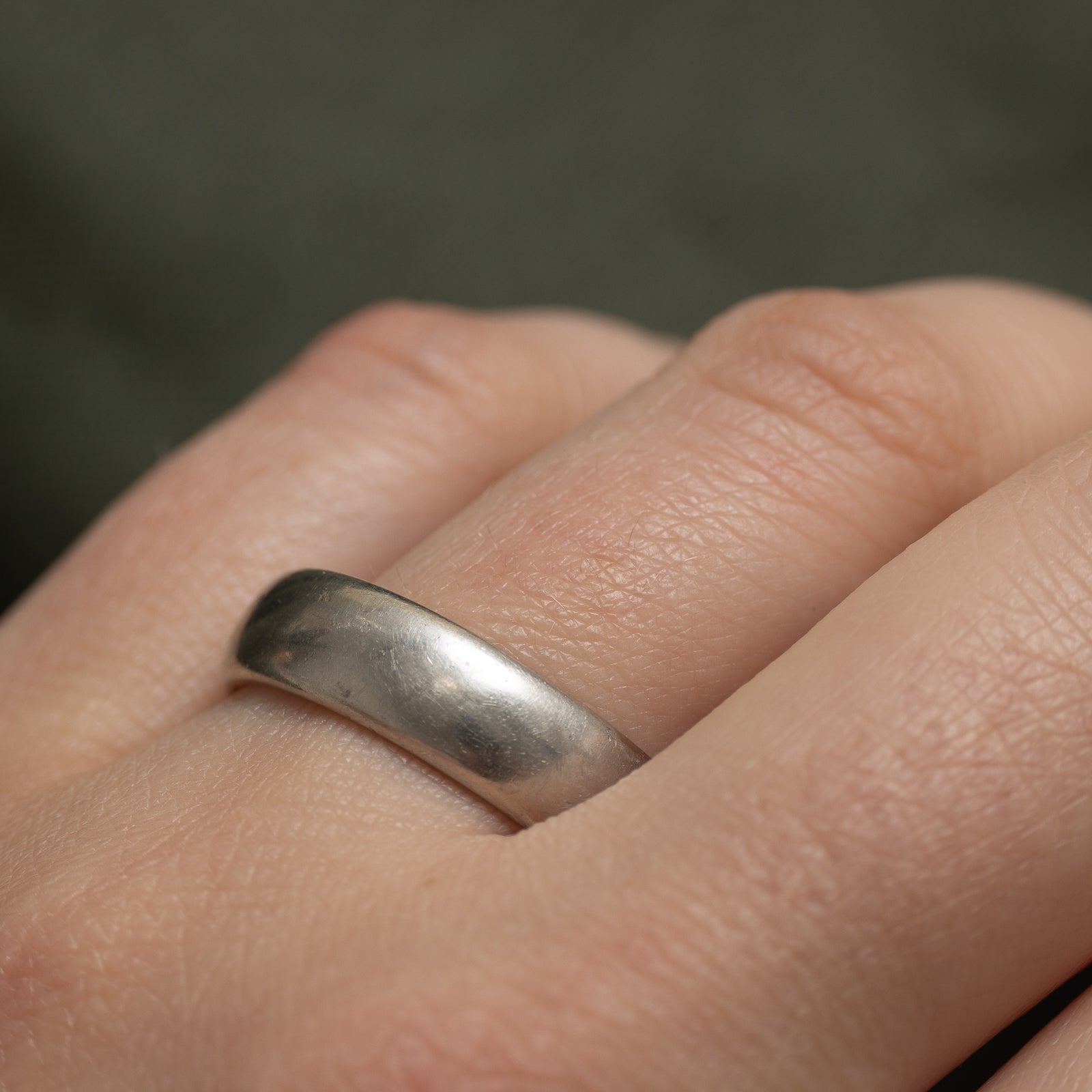 'Tiffany & Co' Tiffany Forever Wedding Band Ring in Platinum | 6mm | SZ 10