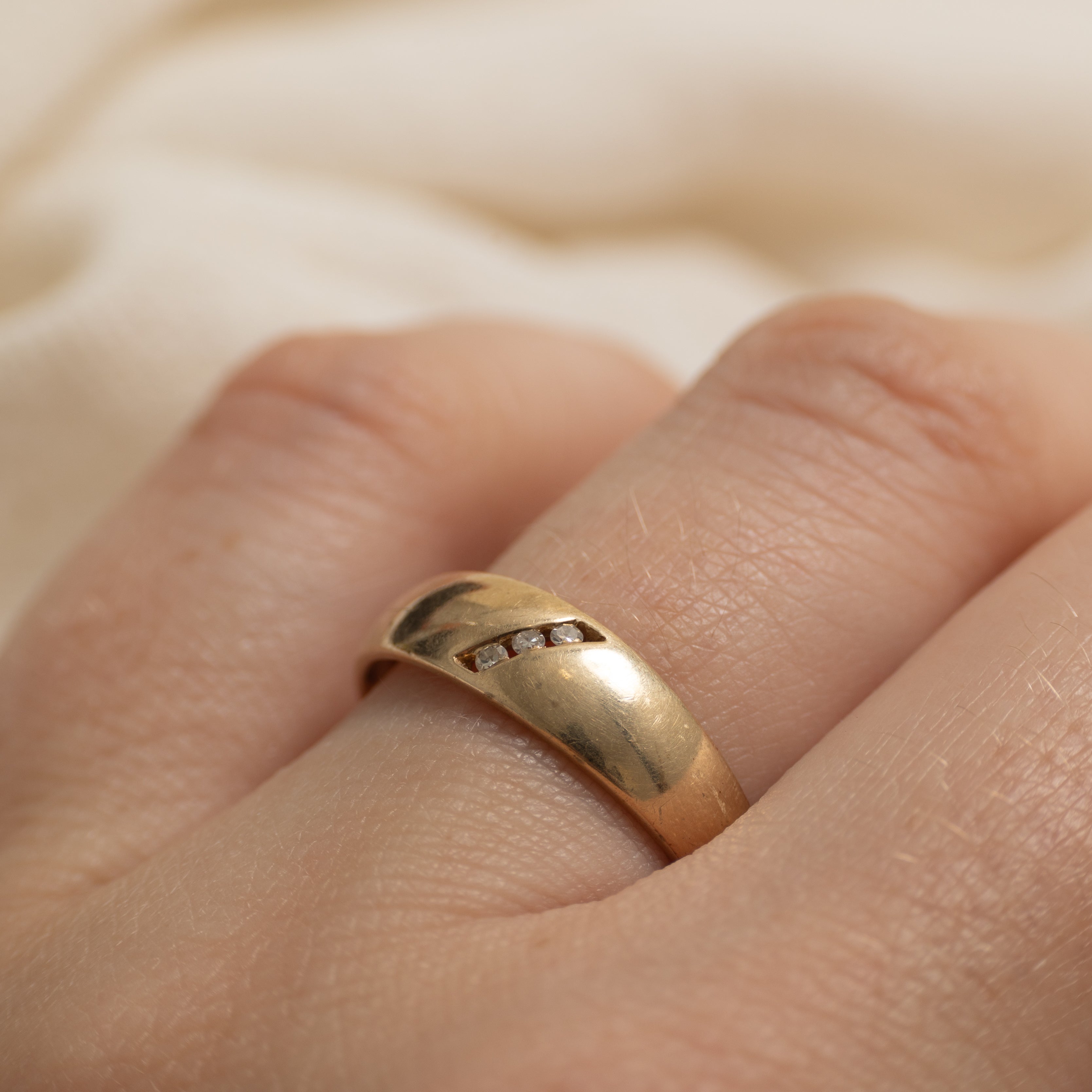 Diagonal Channel Set Diamond Dome Ring | SZ 7.5