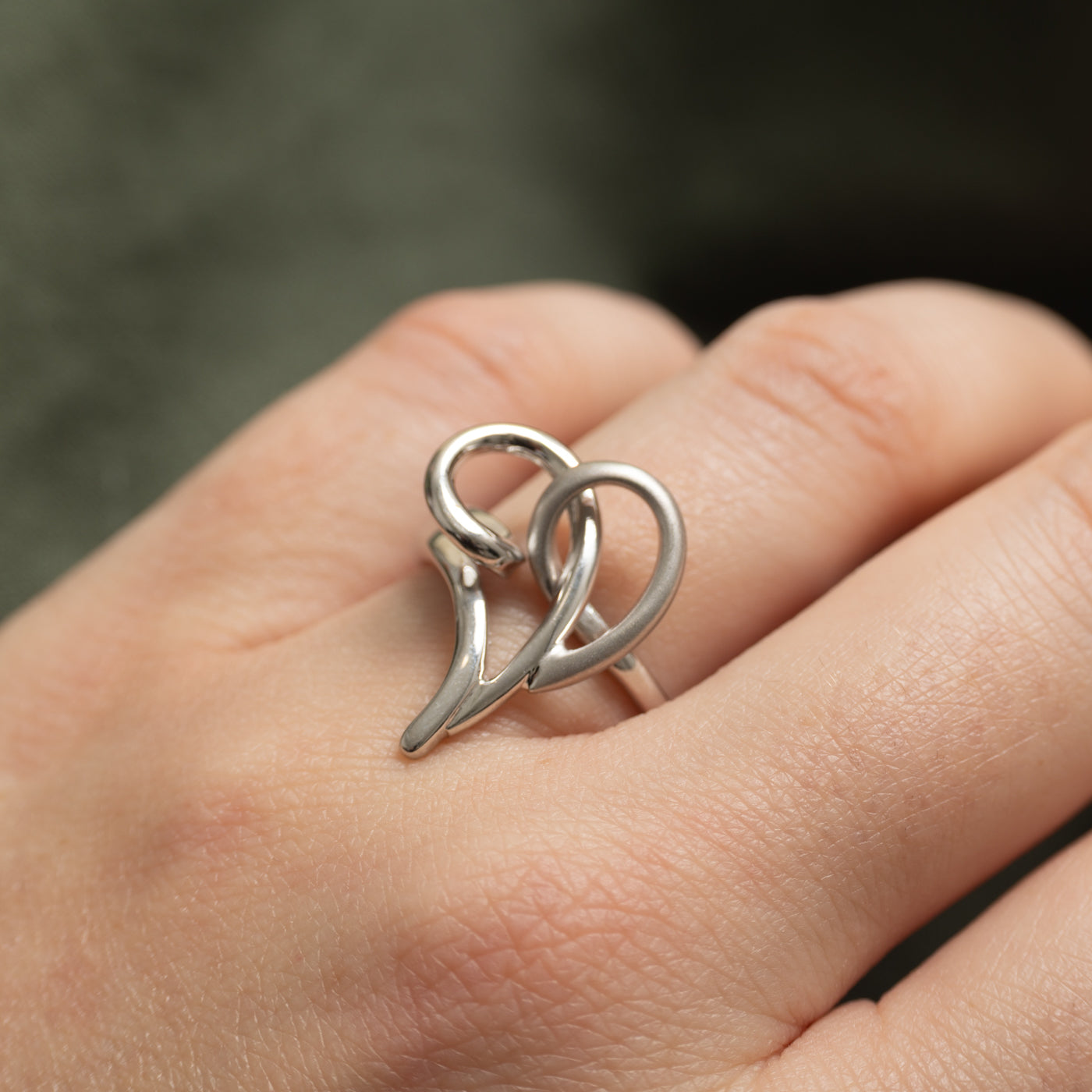 18k White Gold Abstract Heart Ring | SZ 7
