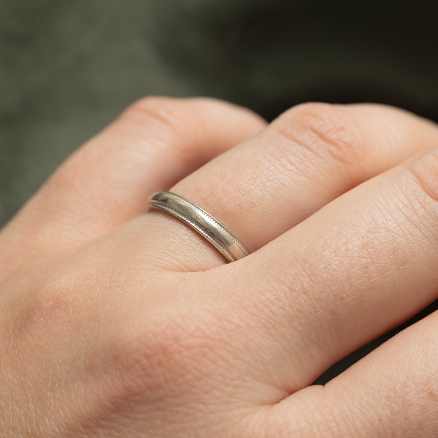 18k White Gold Milgrain Band | SZ 5.75